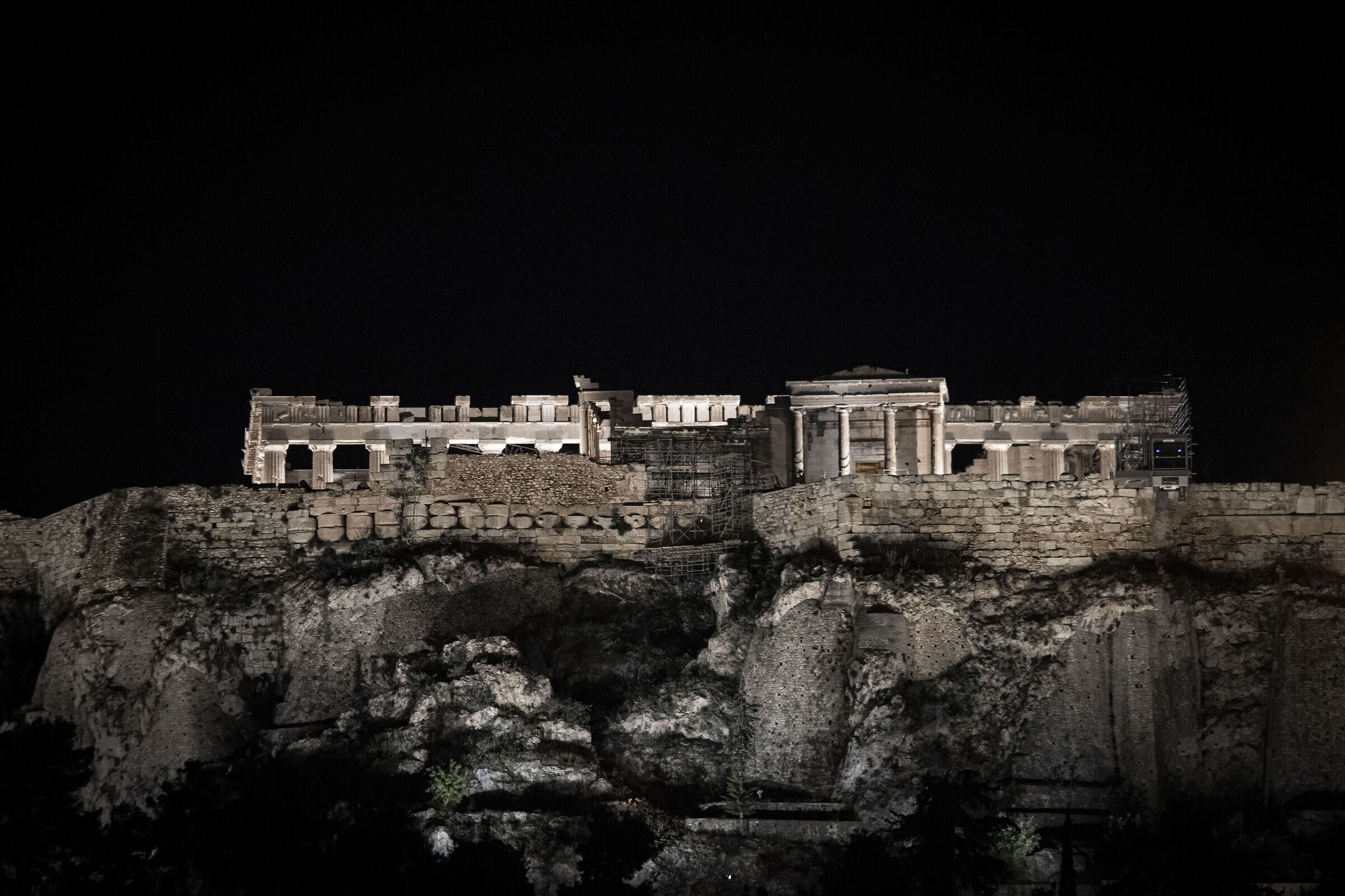 Acropoli di notte, vista da Monastiraki
