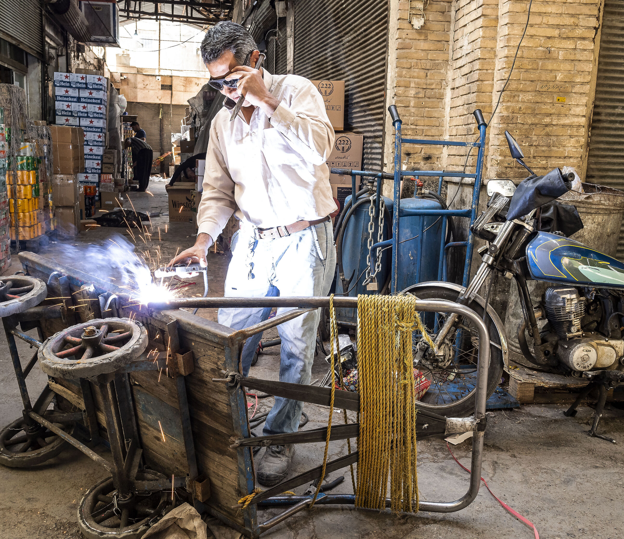 Tehran Bazaar: Cart Repair