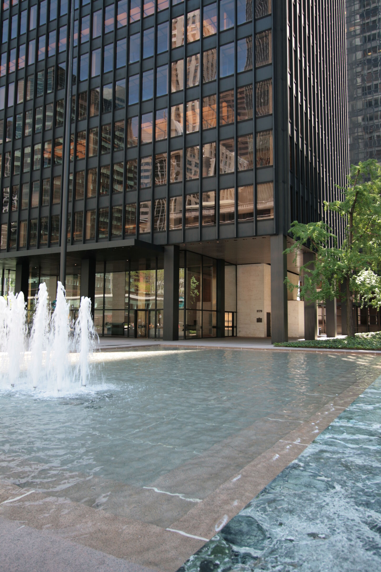 Mies a Manhattan