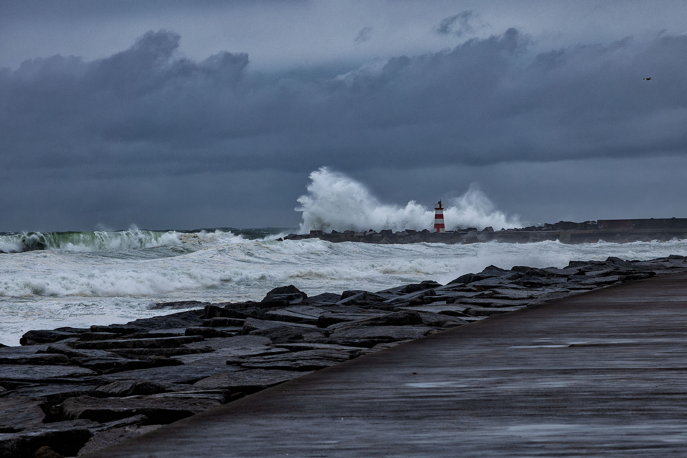 Little mishap in the Atlantic