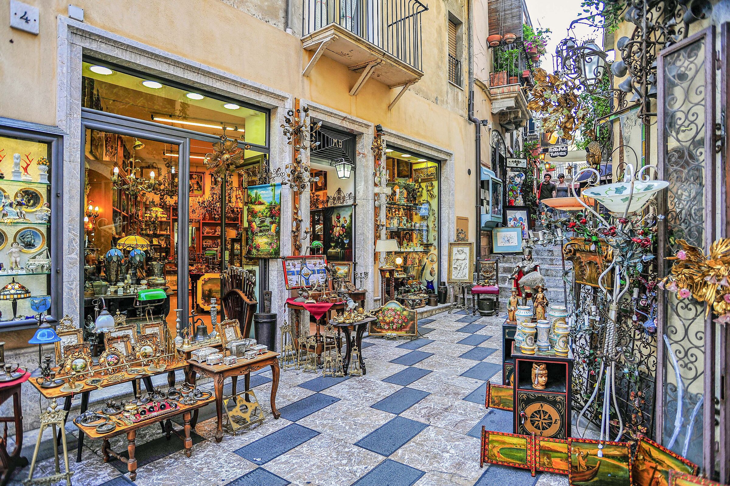 Taormina historic center 3