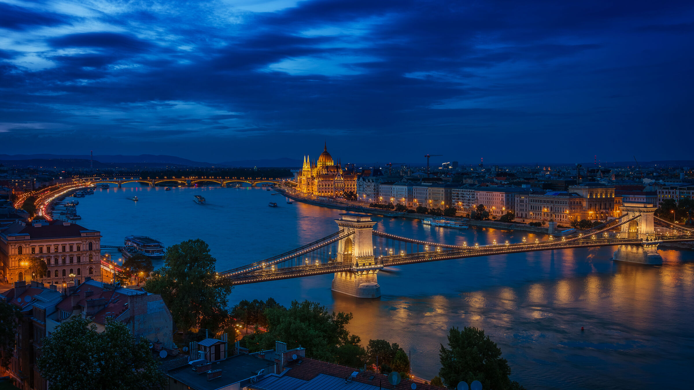 La vista dal castello di Buda