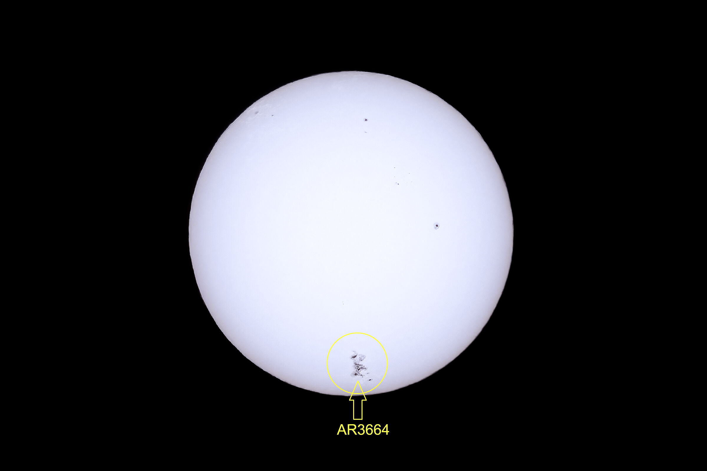 The sunspot group ar3664