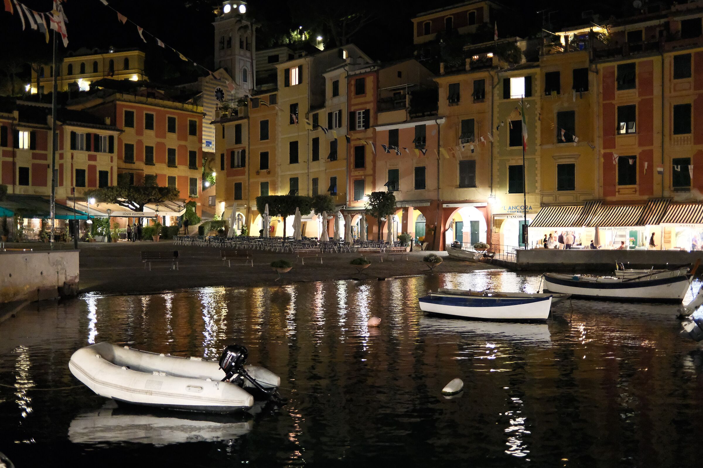 piano piano, i turisti se ne vanno