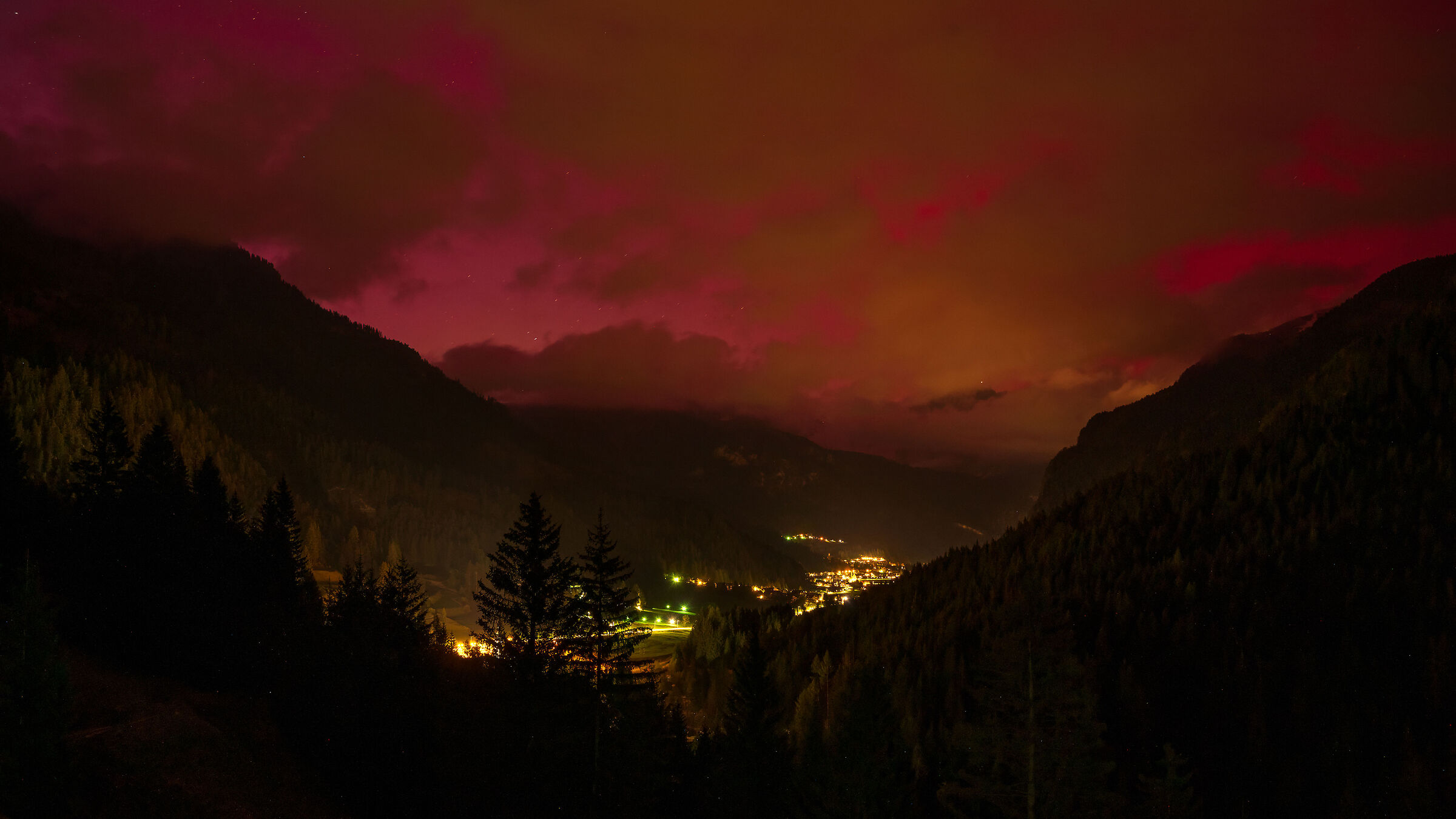 SAR or Aurora Borealis?