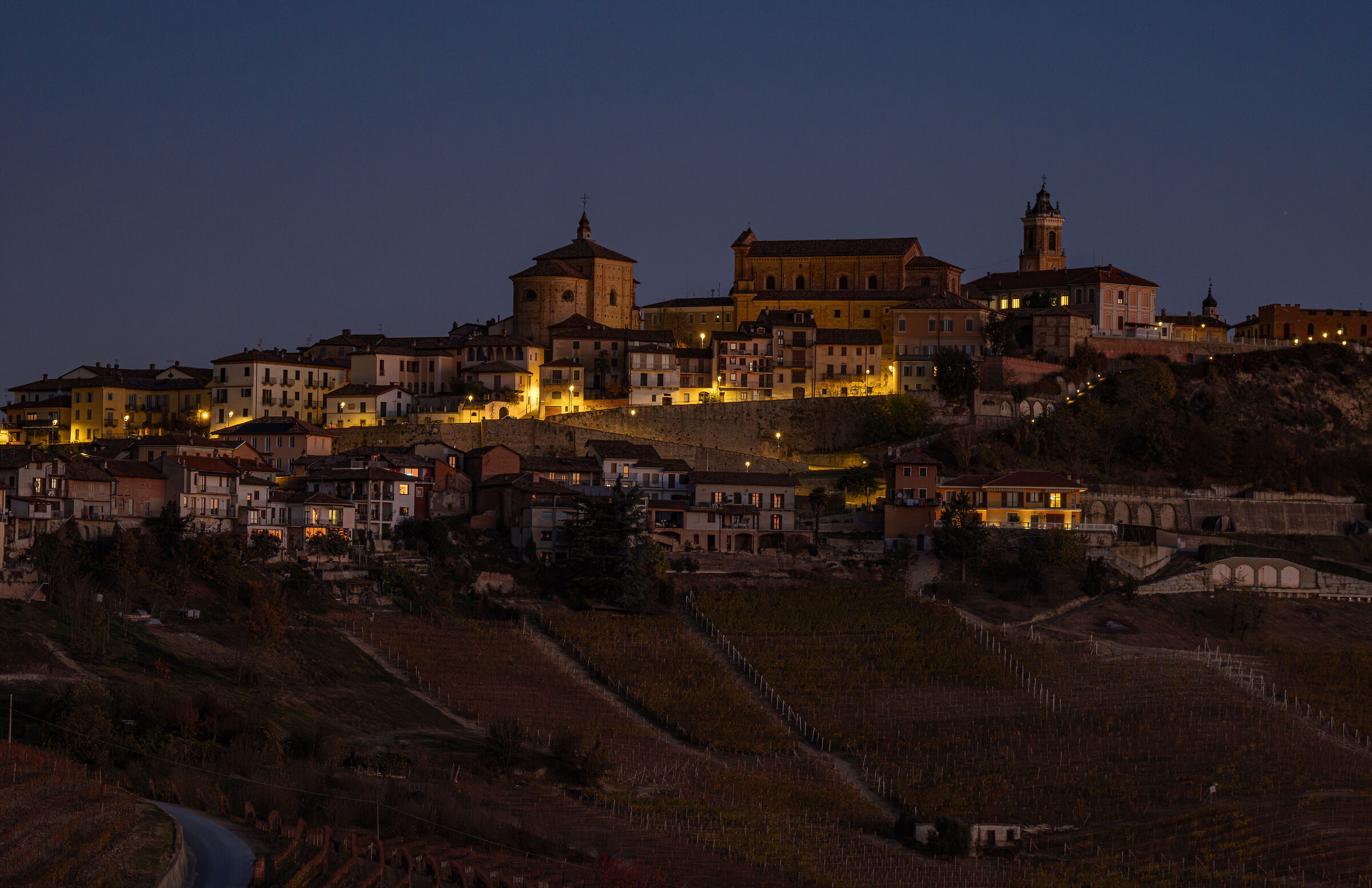 Early dawn in La Morra