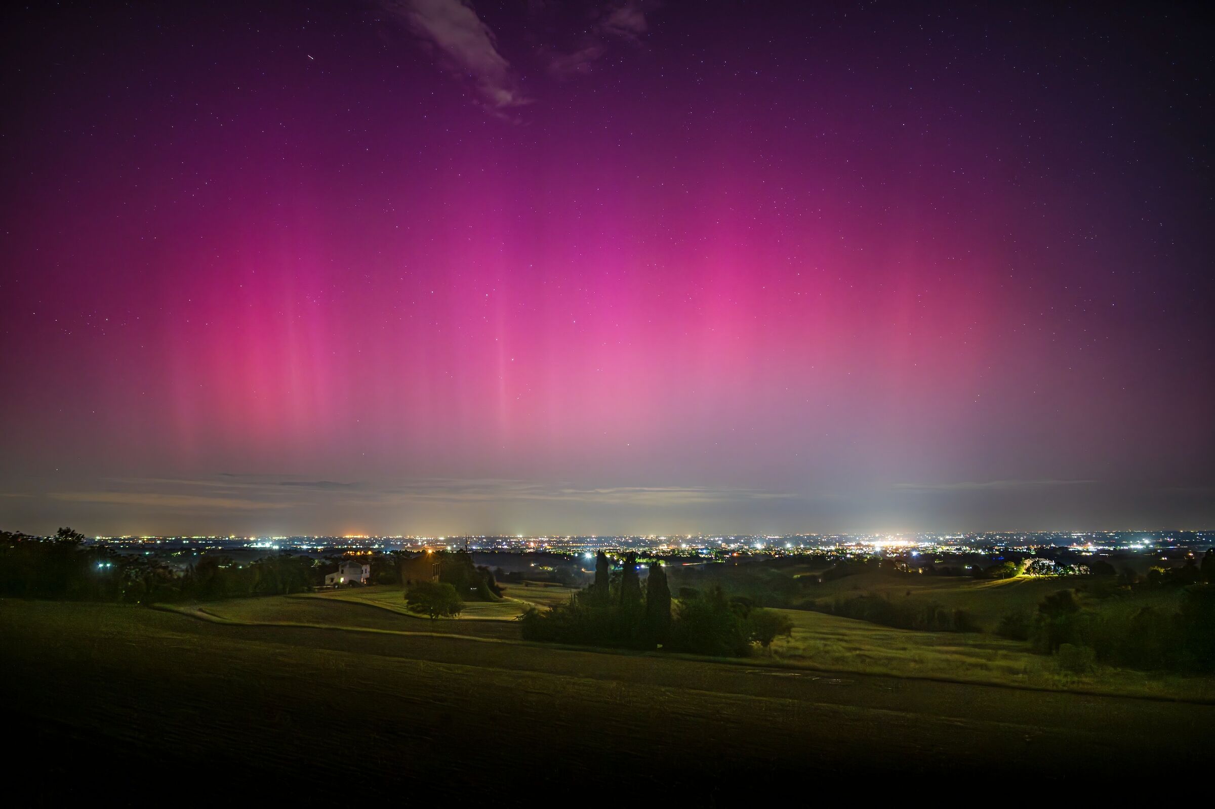 Aurora boreale su Fidenza (pr) 10-5-2024