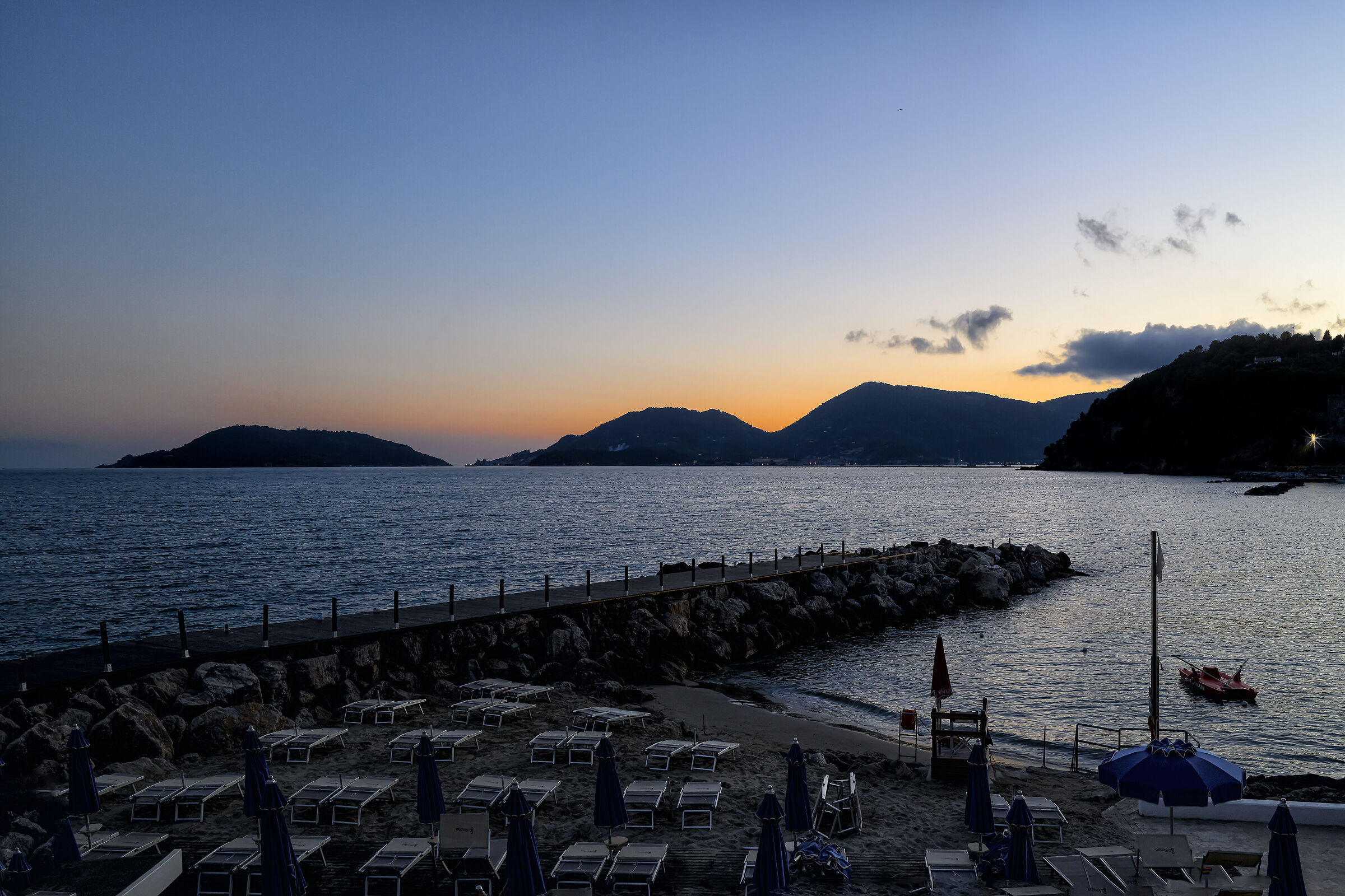 In the silence of twilight