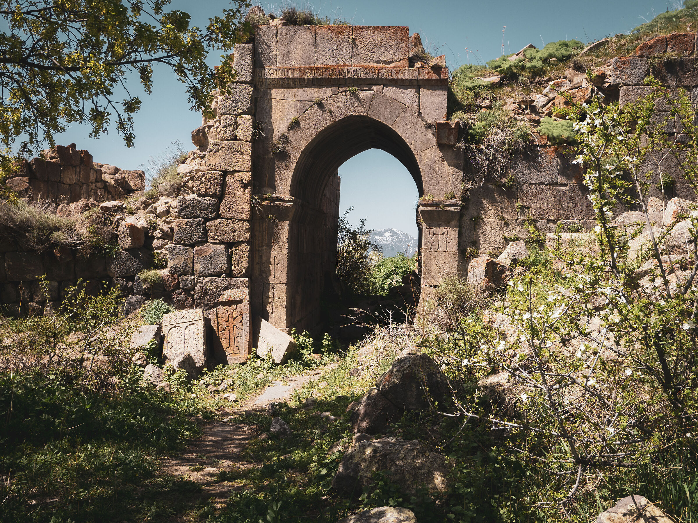Il monastero abbandonato di Tsakhats Kar