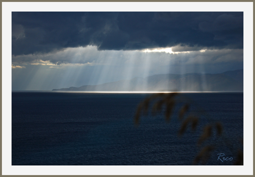 raggi di sole a punta infreschi