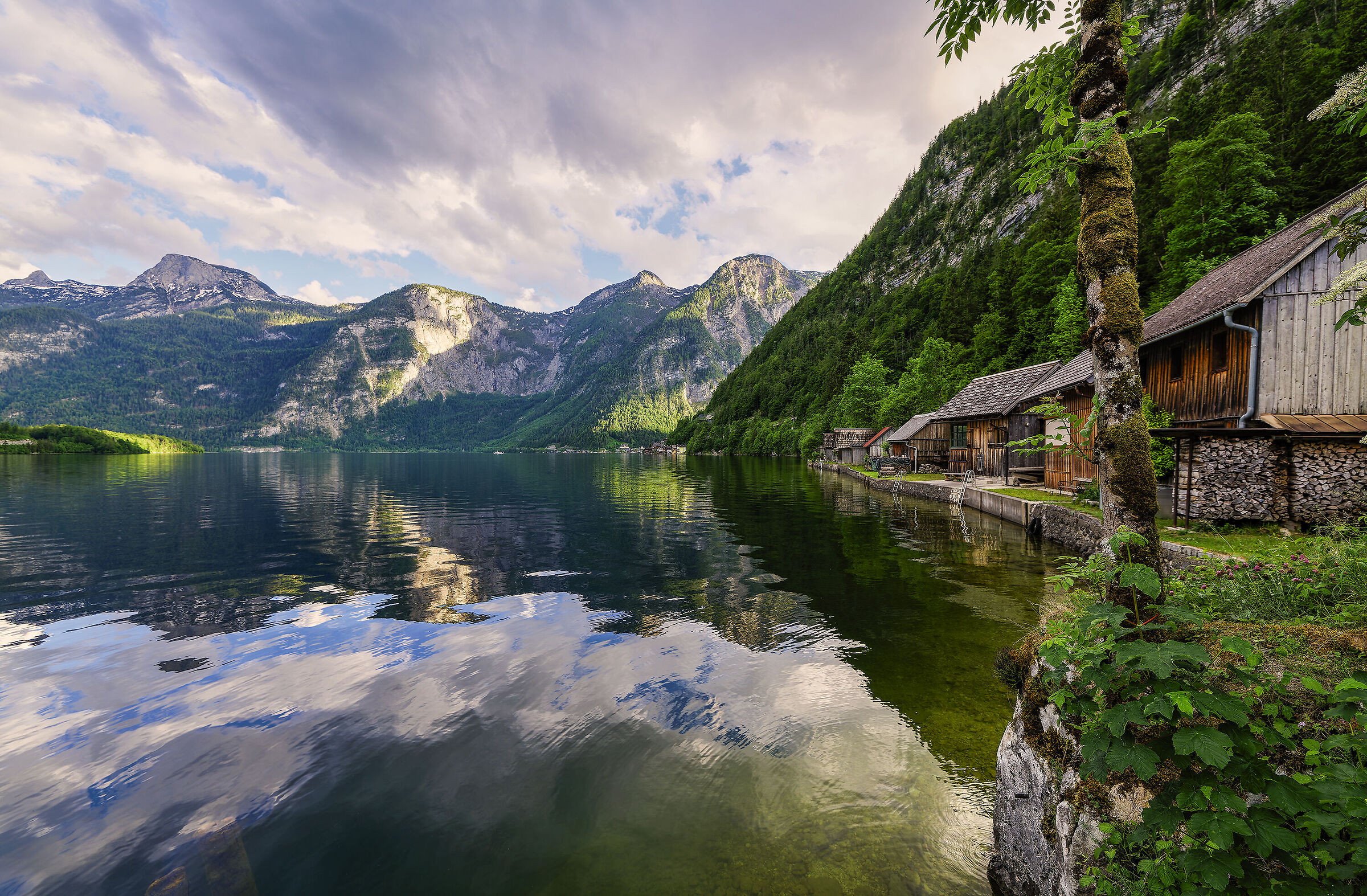 Hallstatt Austria ( periferia ) non ci sono turisti ...