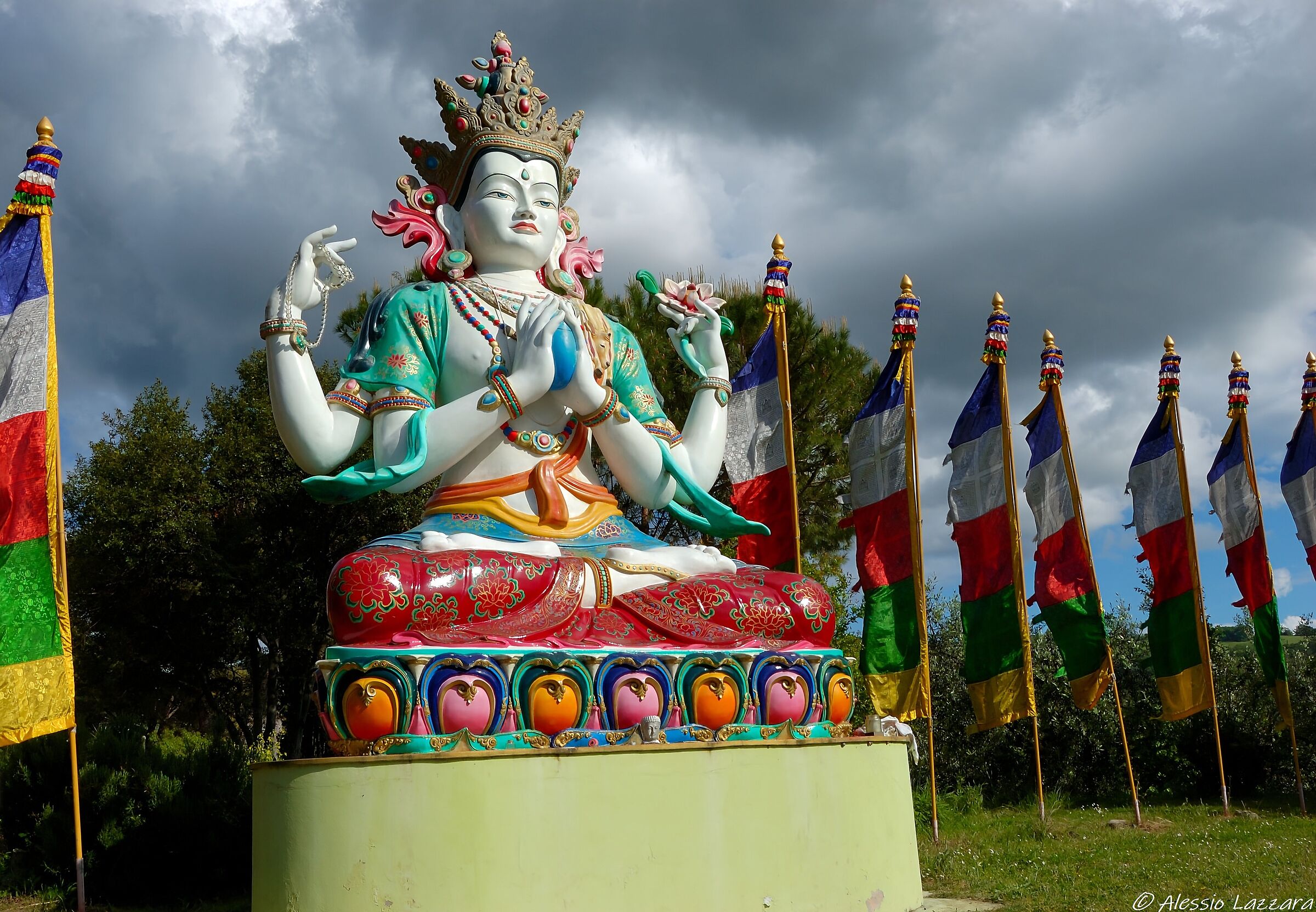 Buddhist Monastery in Pomaia 9