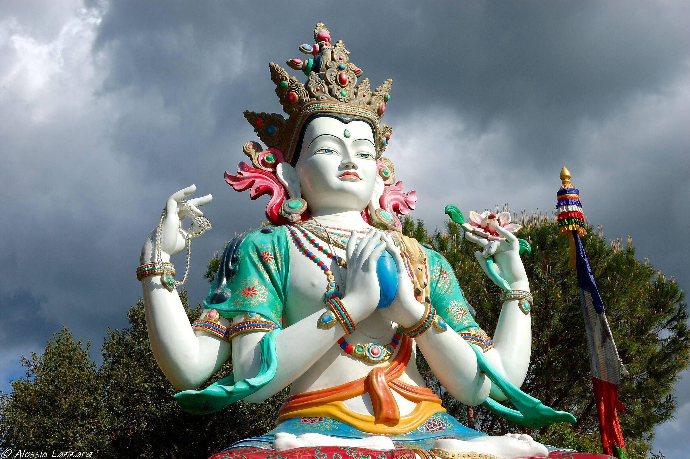 Buddhist monastery in Pomaia 11