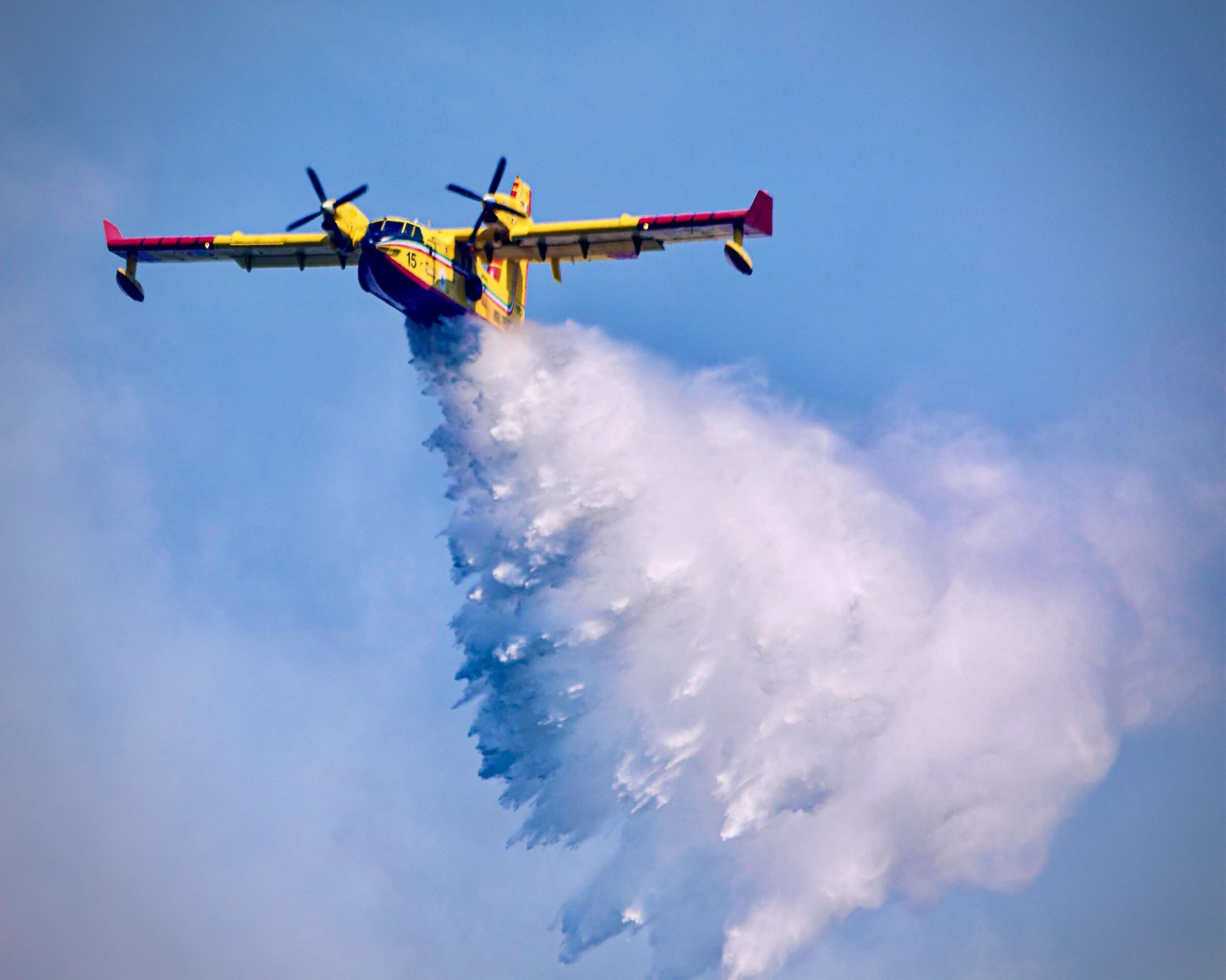 Canadair in azione