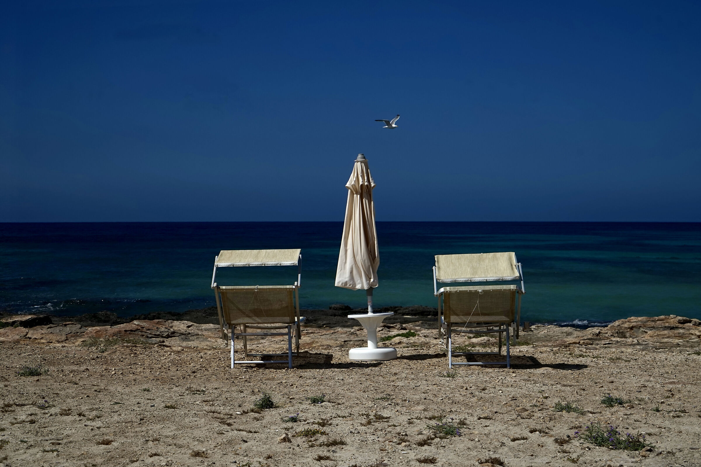 Cala Burrone, Favignana. A place of appeasement agreements