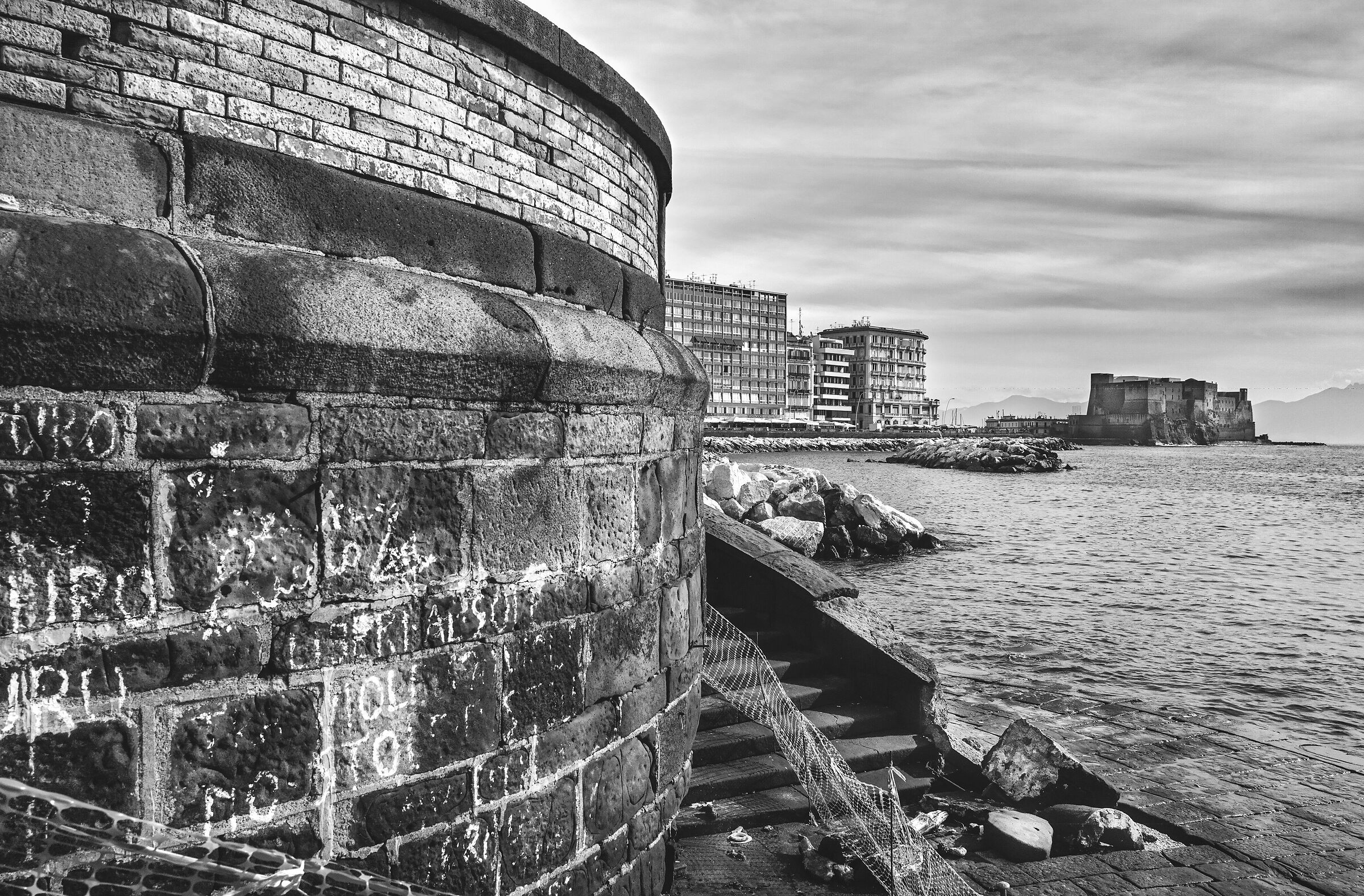 Amaro post mareggiata...