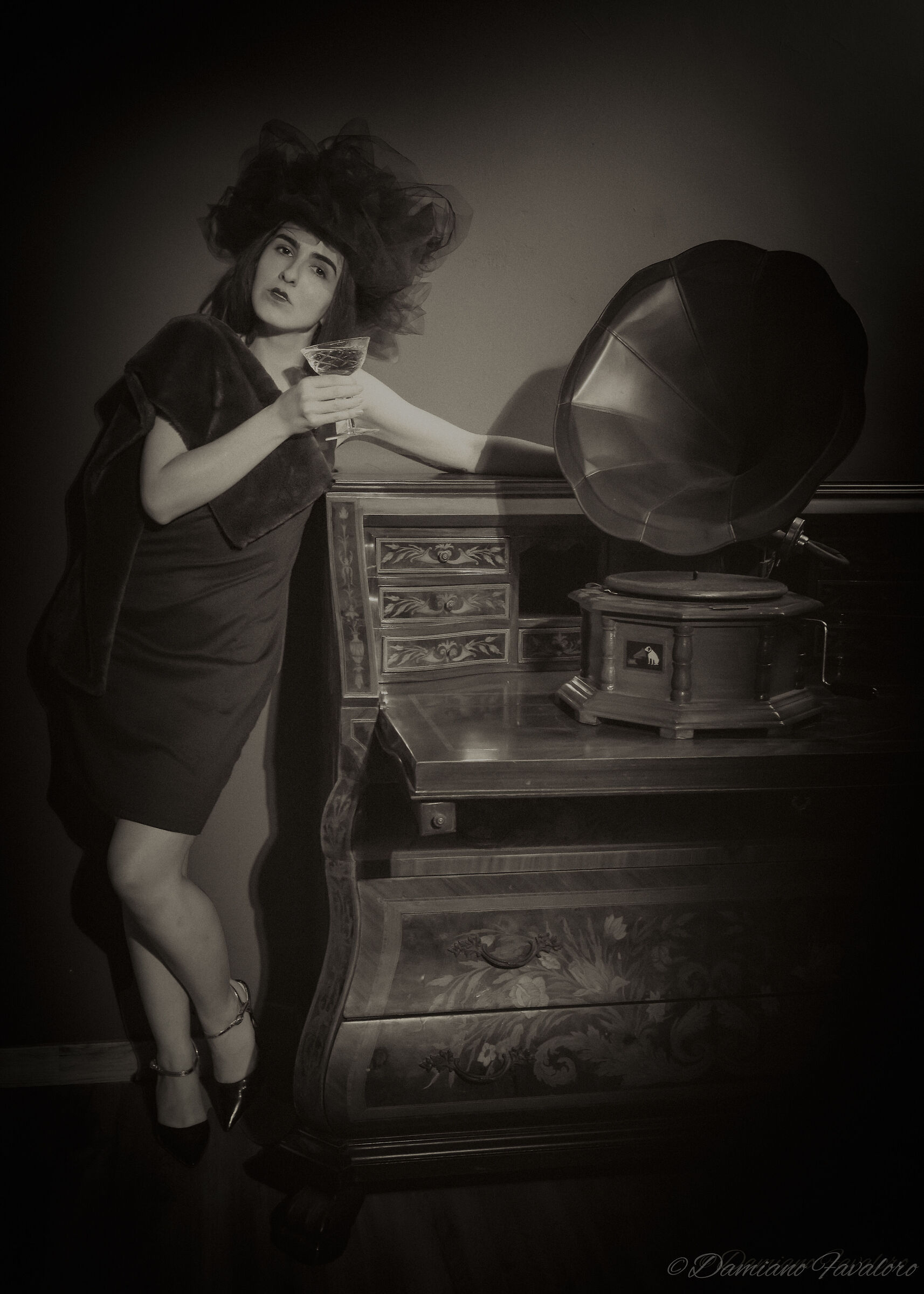 Giulia loves to listen to music
