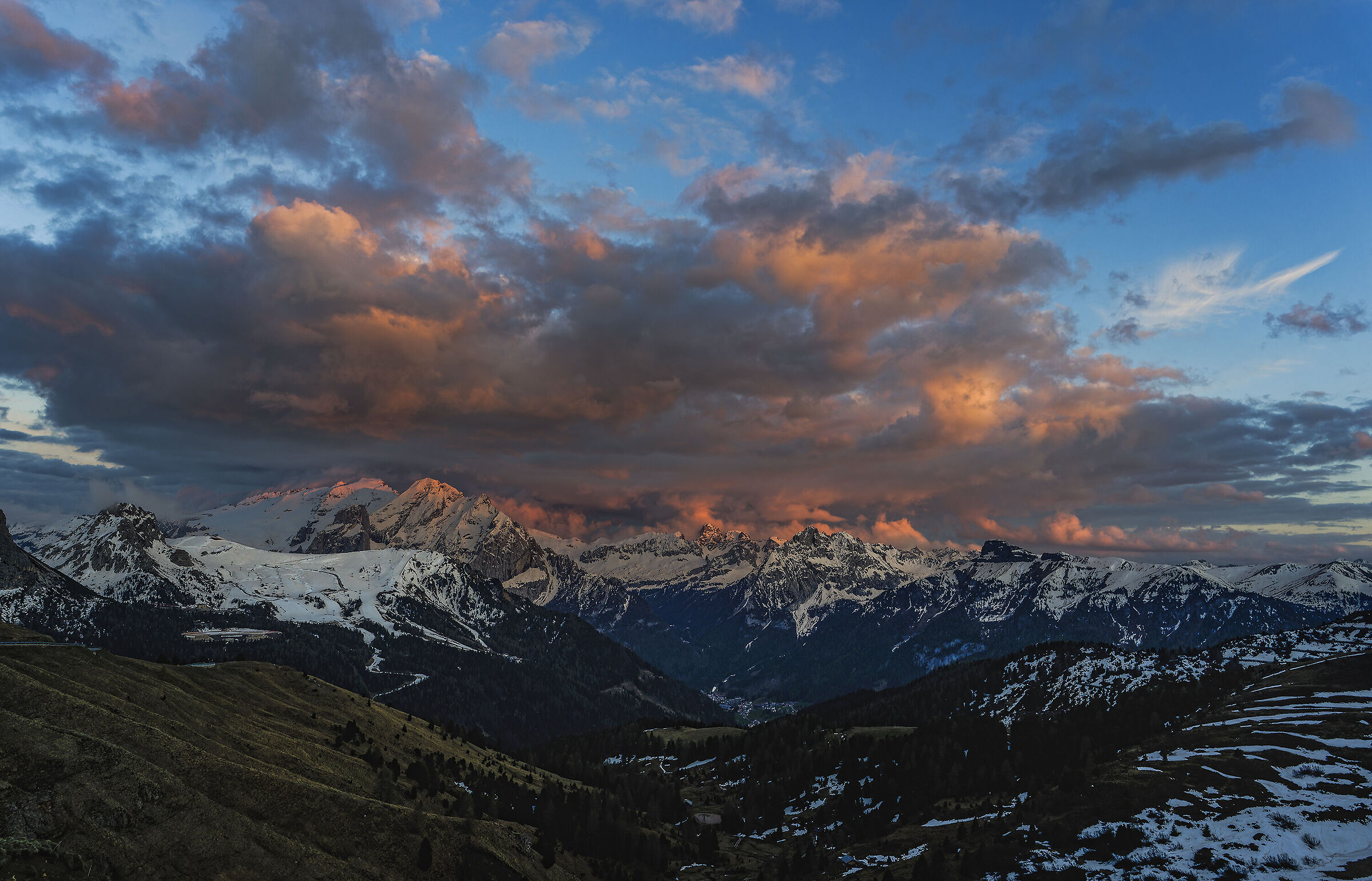 Tramonto dolomitico ( gruppo marmolada )