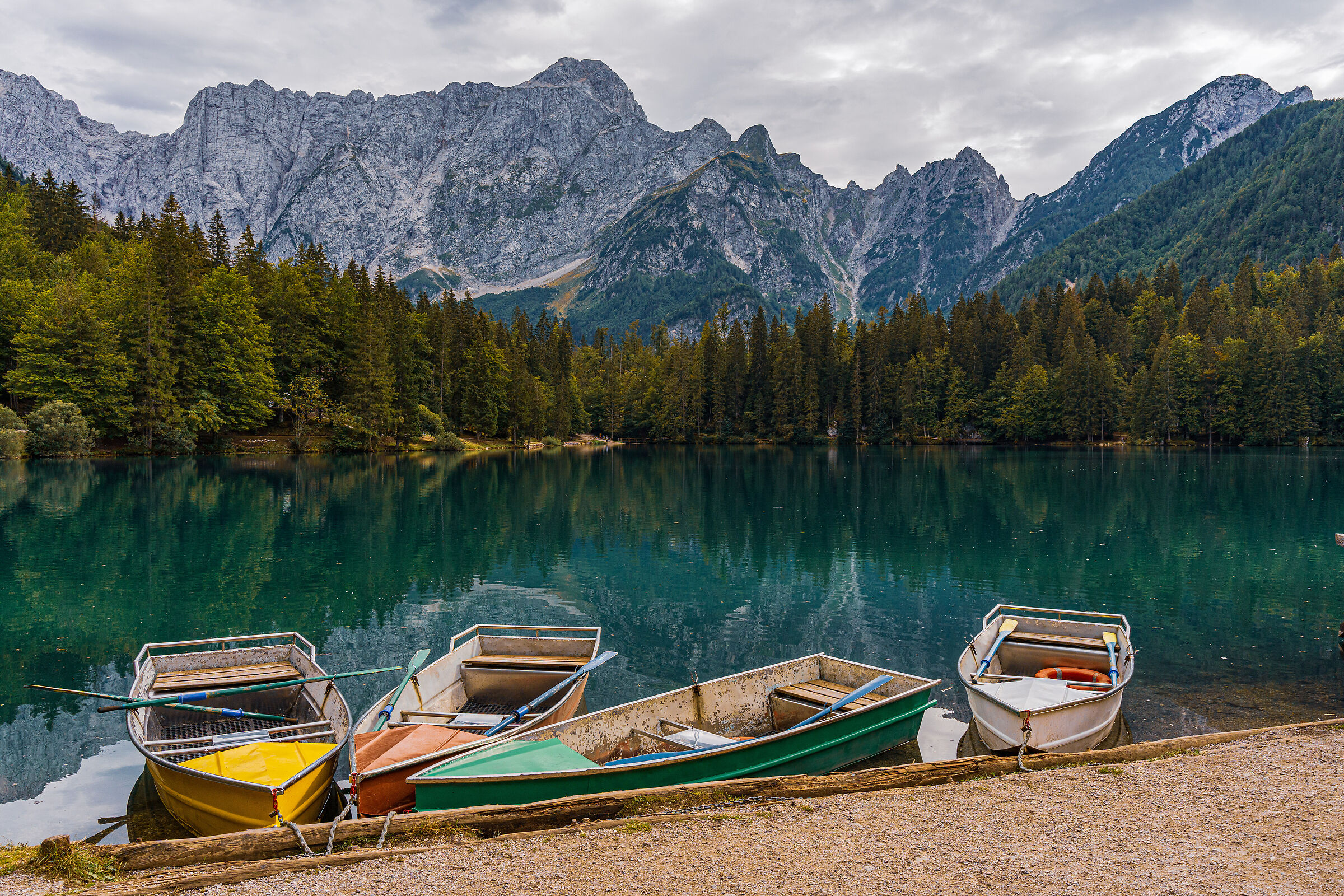 Boats on The lake