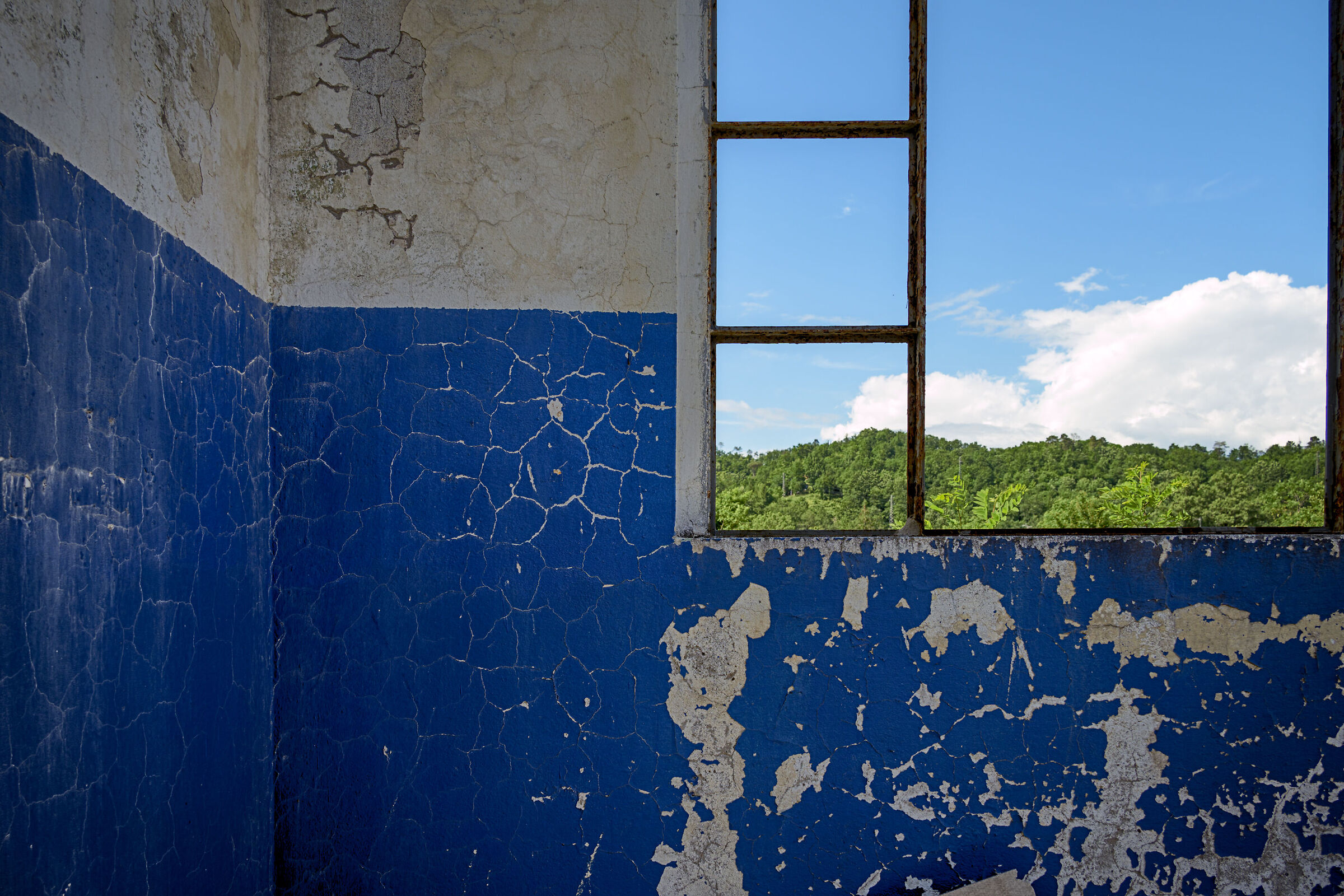A Mondrian of Decadence