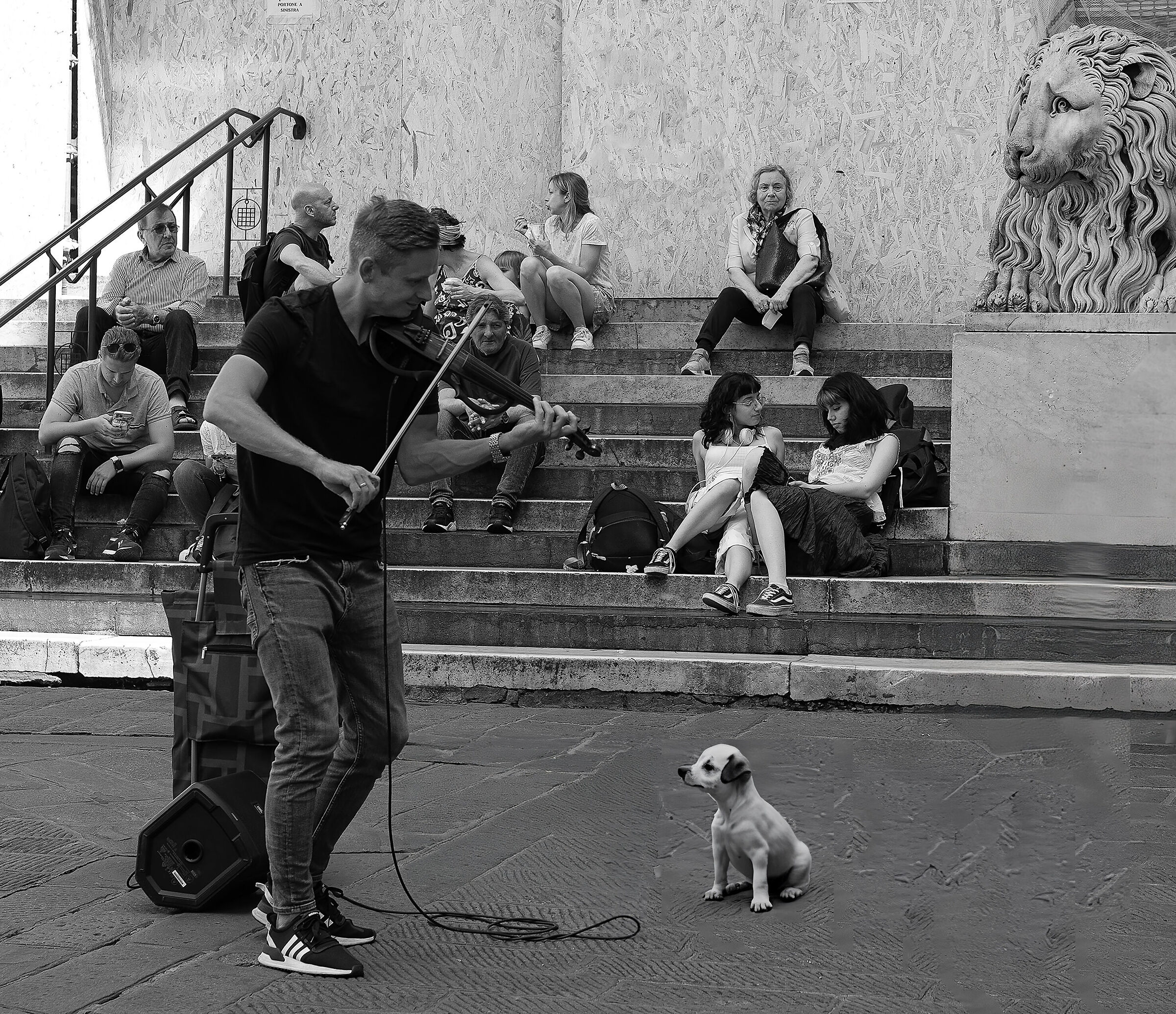 Street Performer - Two Very Attentive Spectators