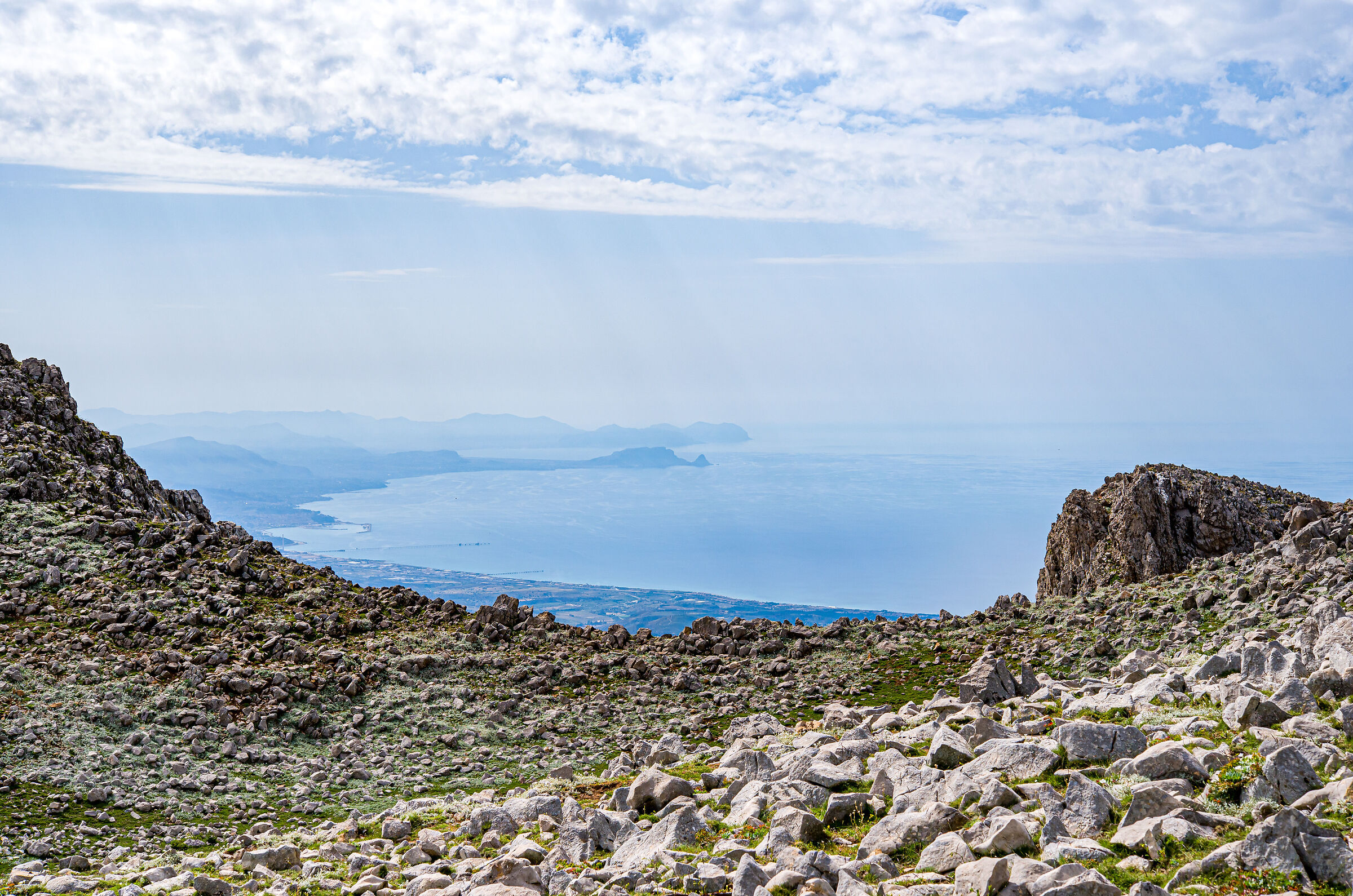 Finestra sul mare, veduta dai monti delle alte Madonie