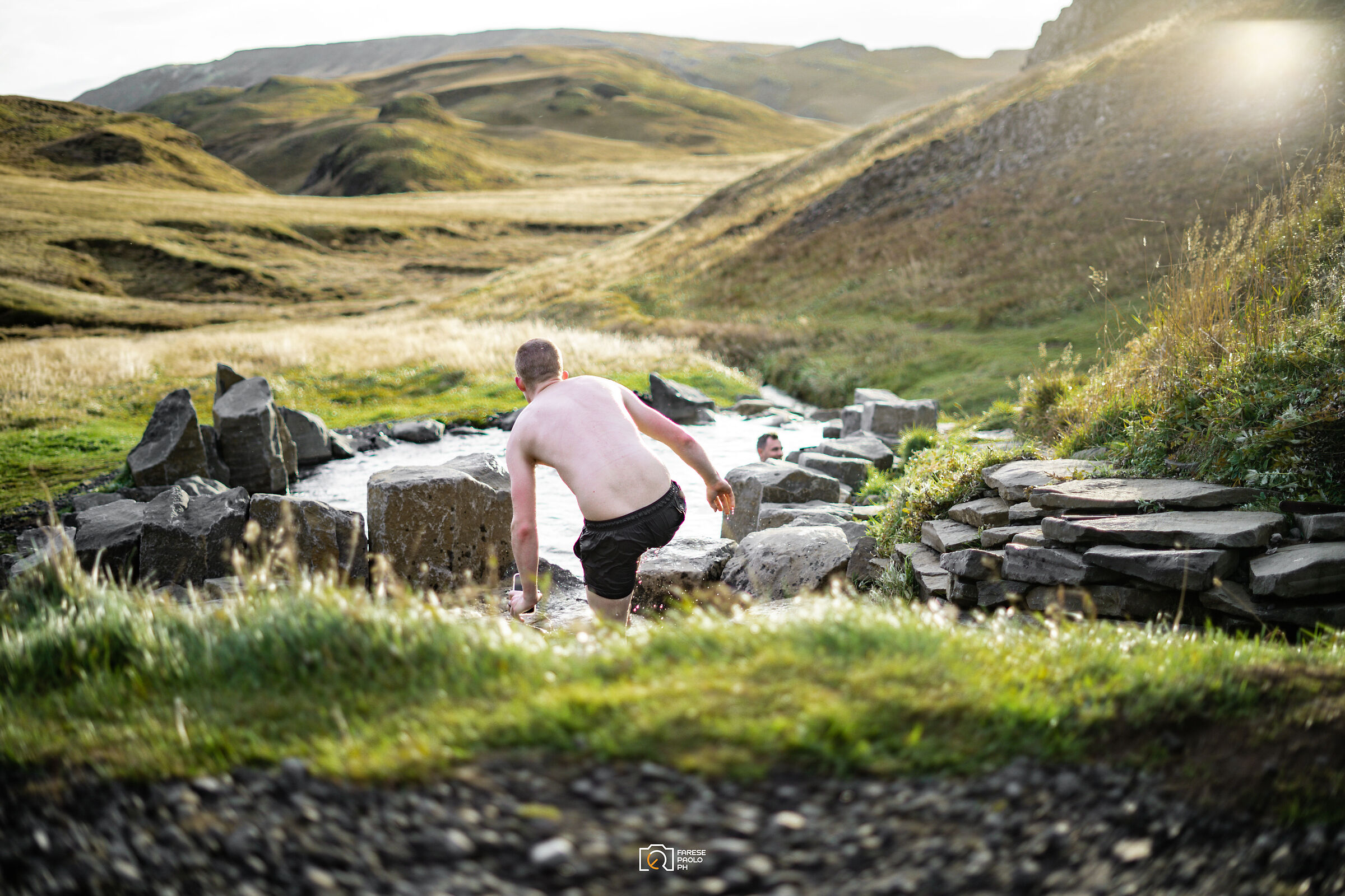 Hot bath on cold air