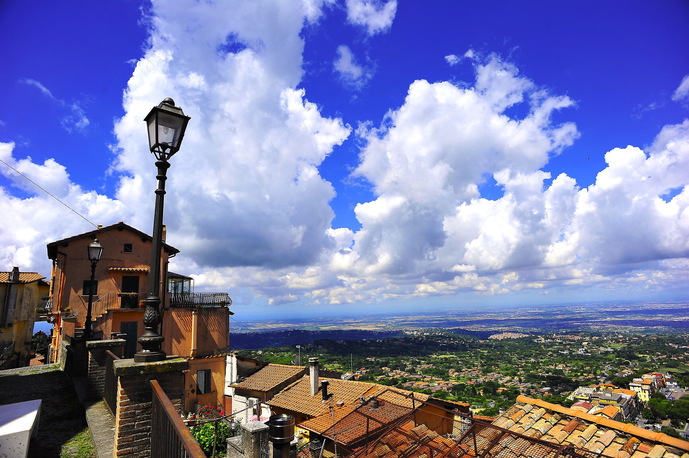 nuvole al vento e aria limpida