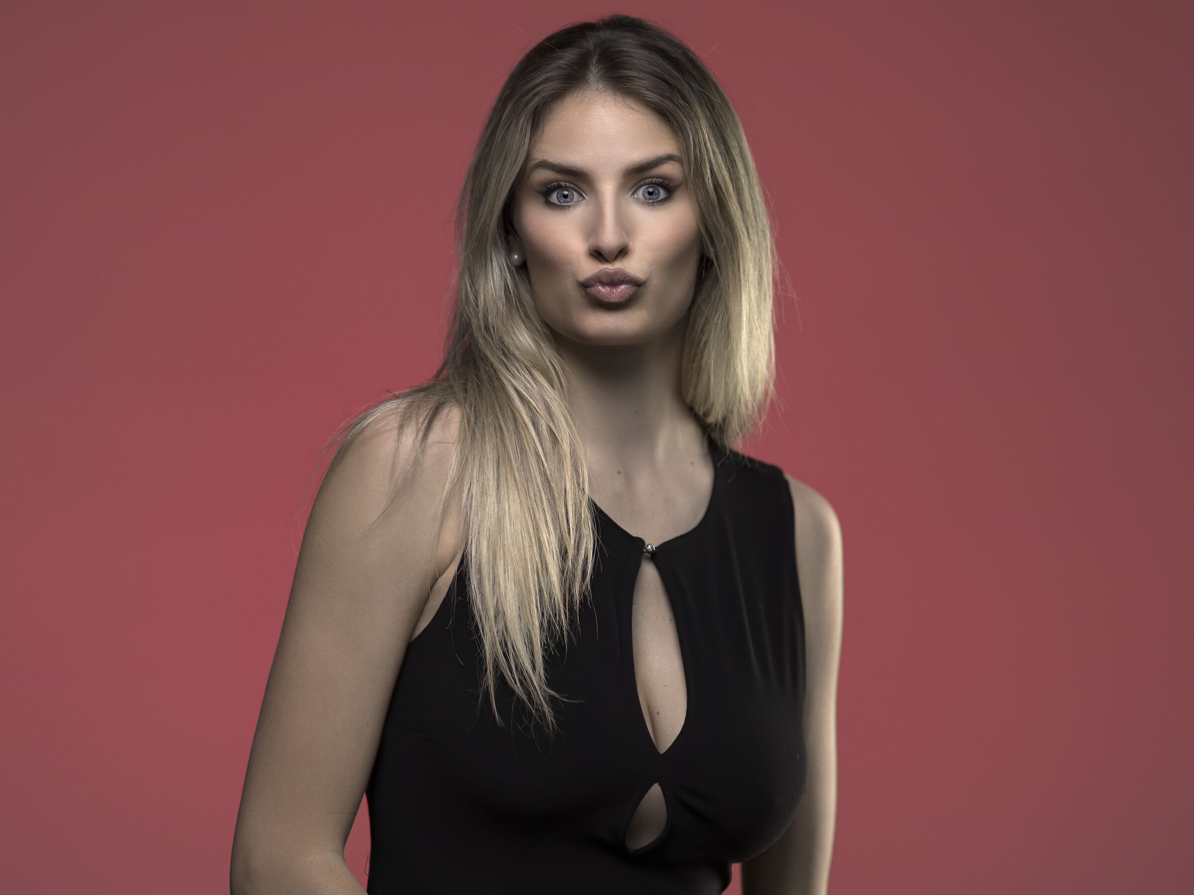 Eleonora con flash da studio10