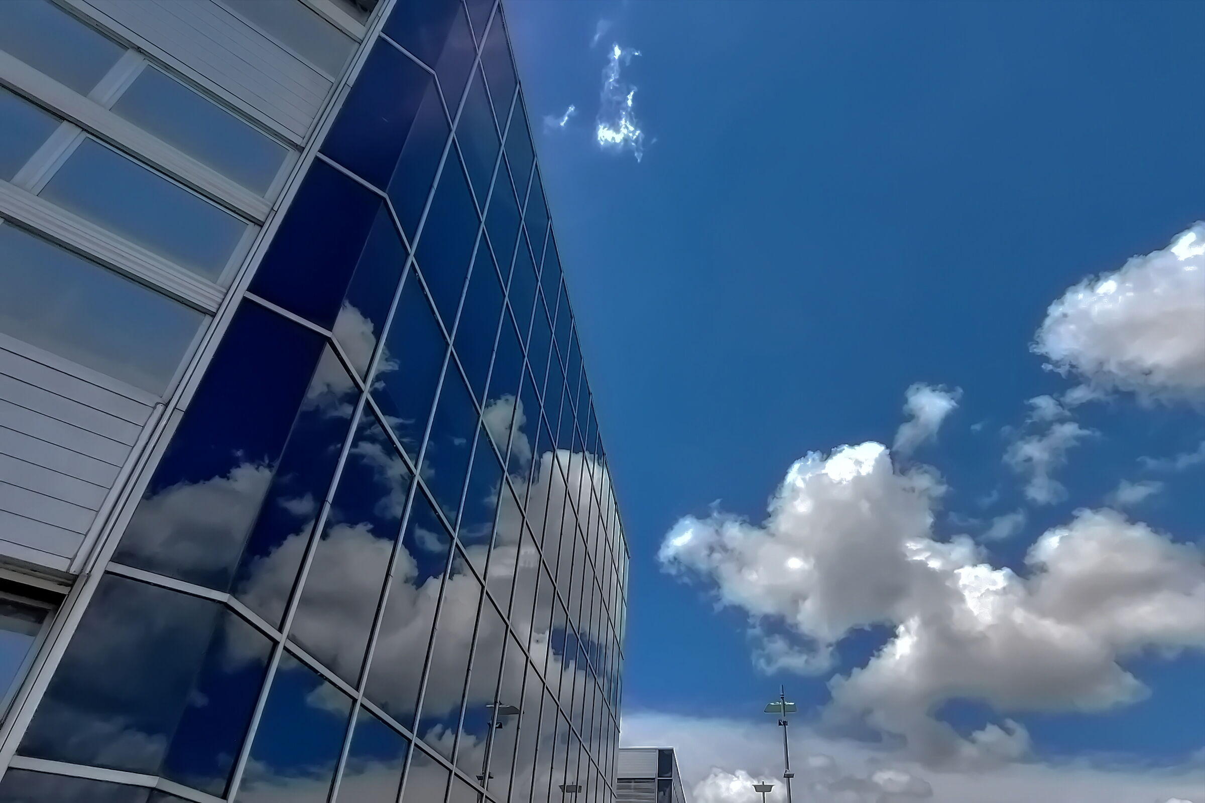 Riflessione sulle nuvole