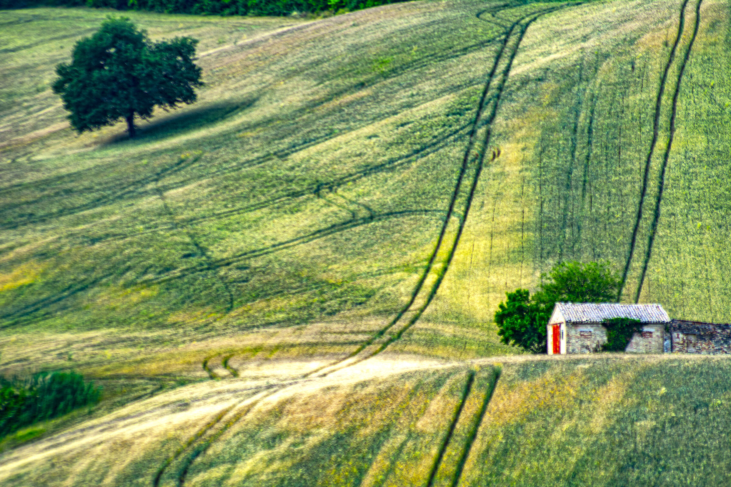 Il casolare della porta rossa