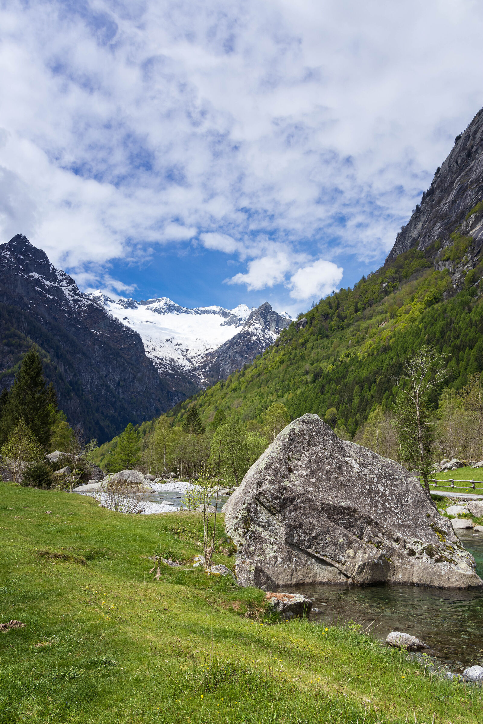 View of Val di Mello 1