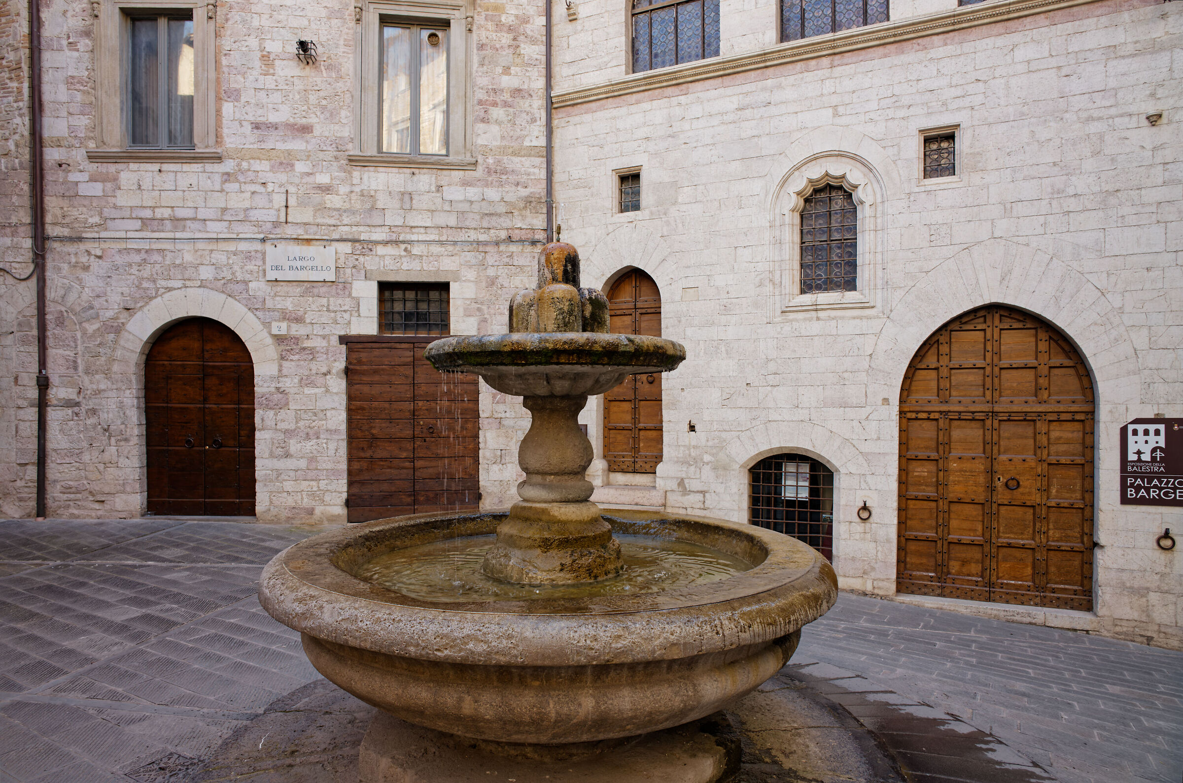 Fontana del Bargello (o dei matti) - Gubbio