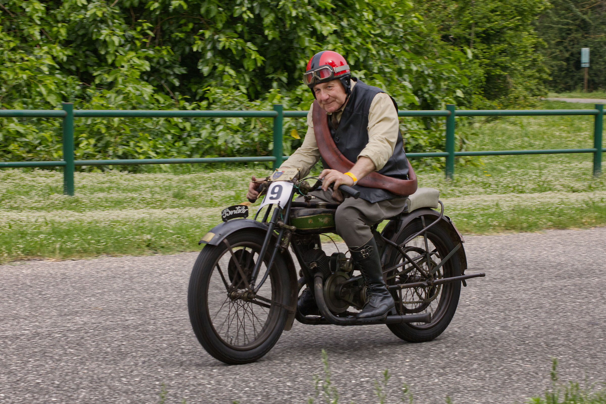 When Nuvolari passes by...