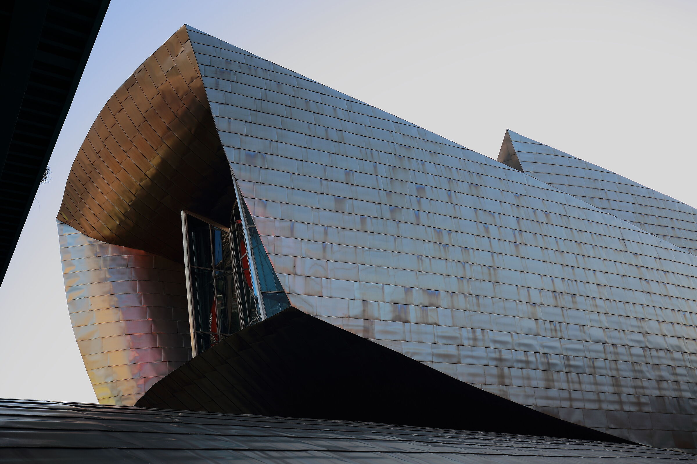 The iridescent control room