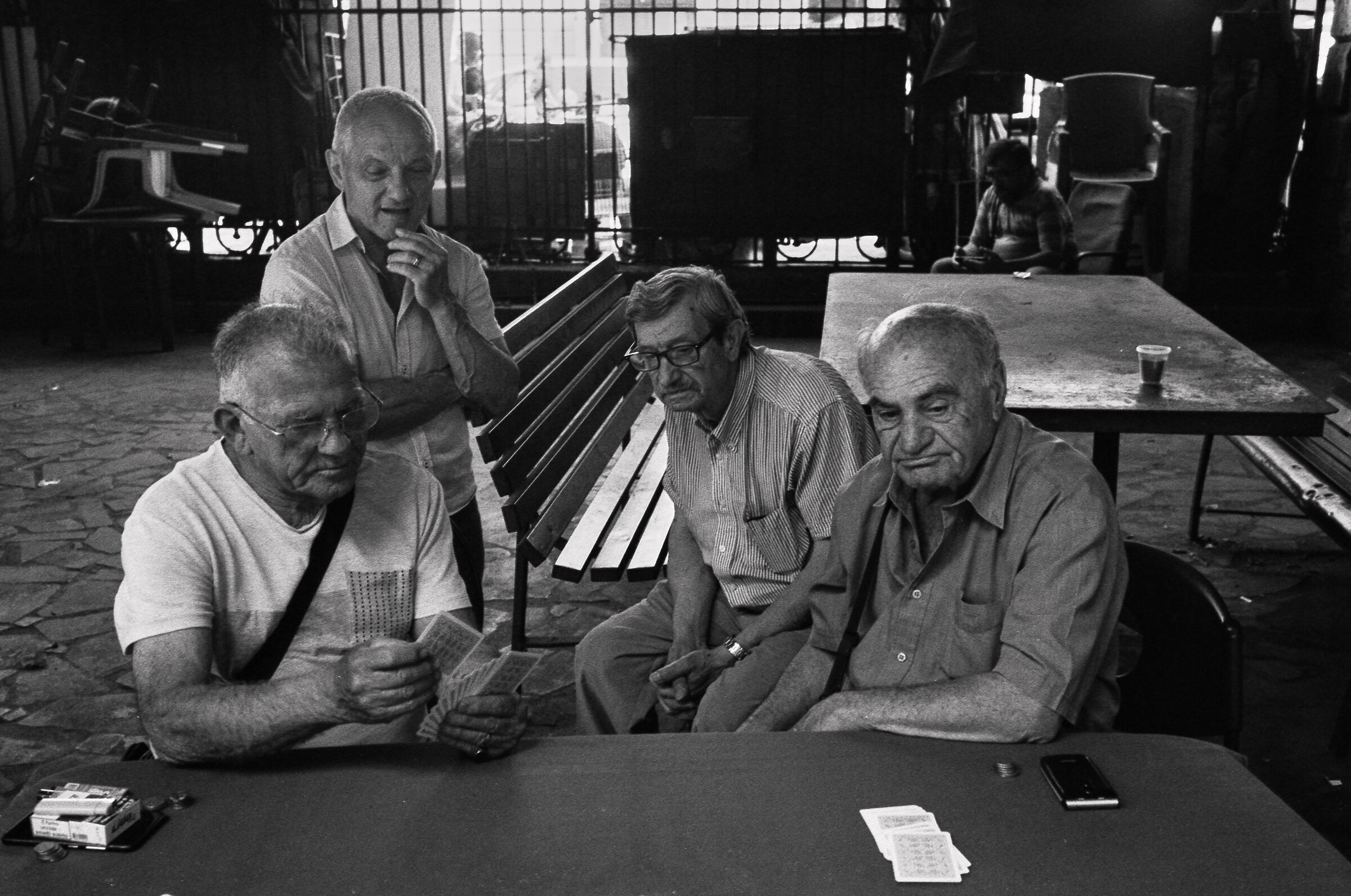 Bessa R2 + Zeiss 35 + Kentmere 400