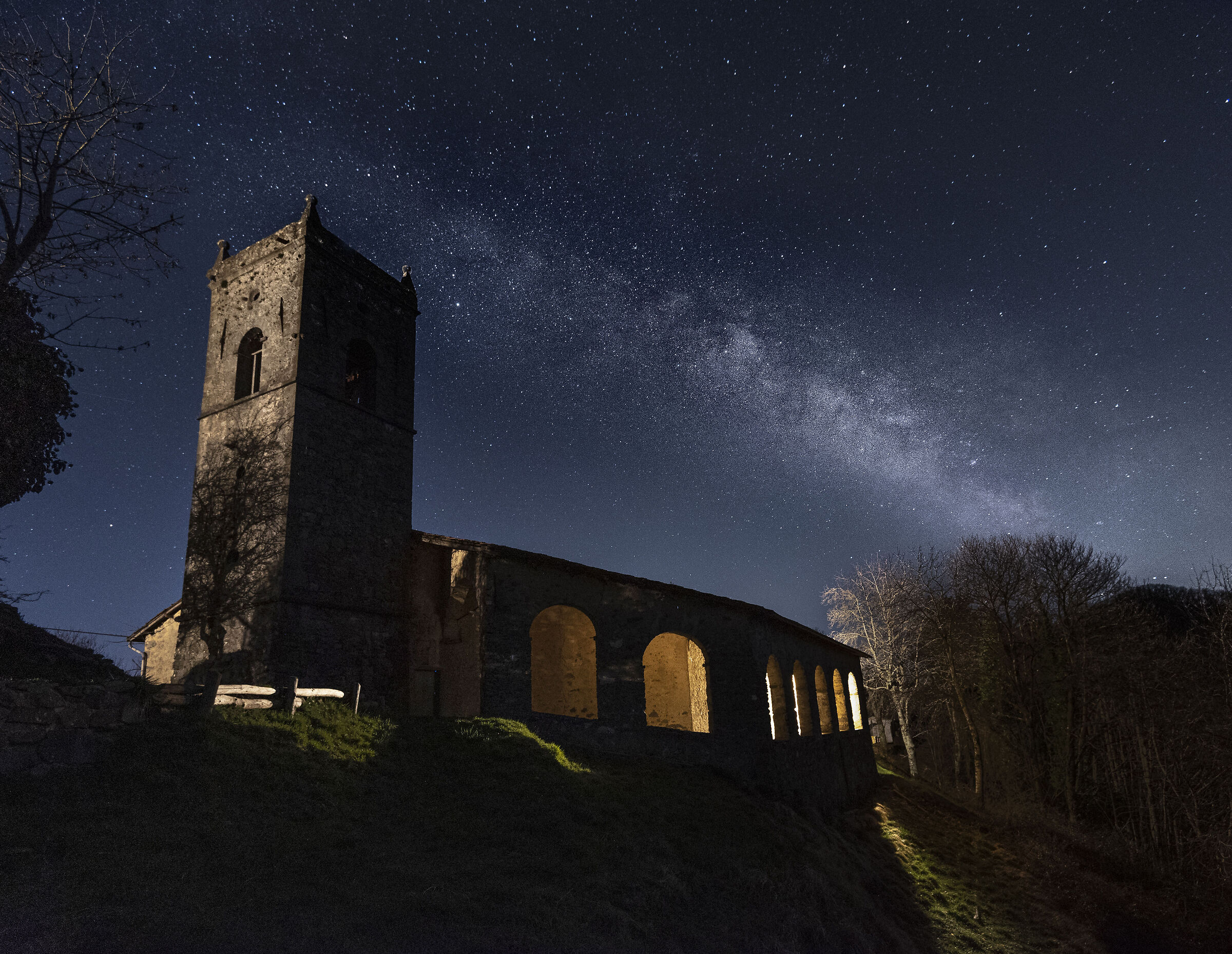 the little church that contemplates the sky