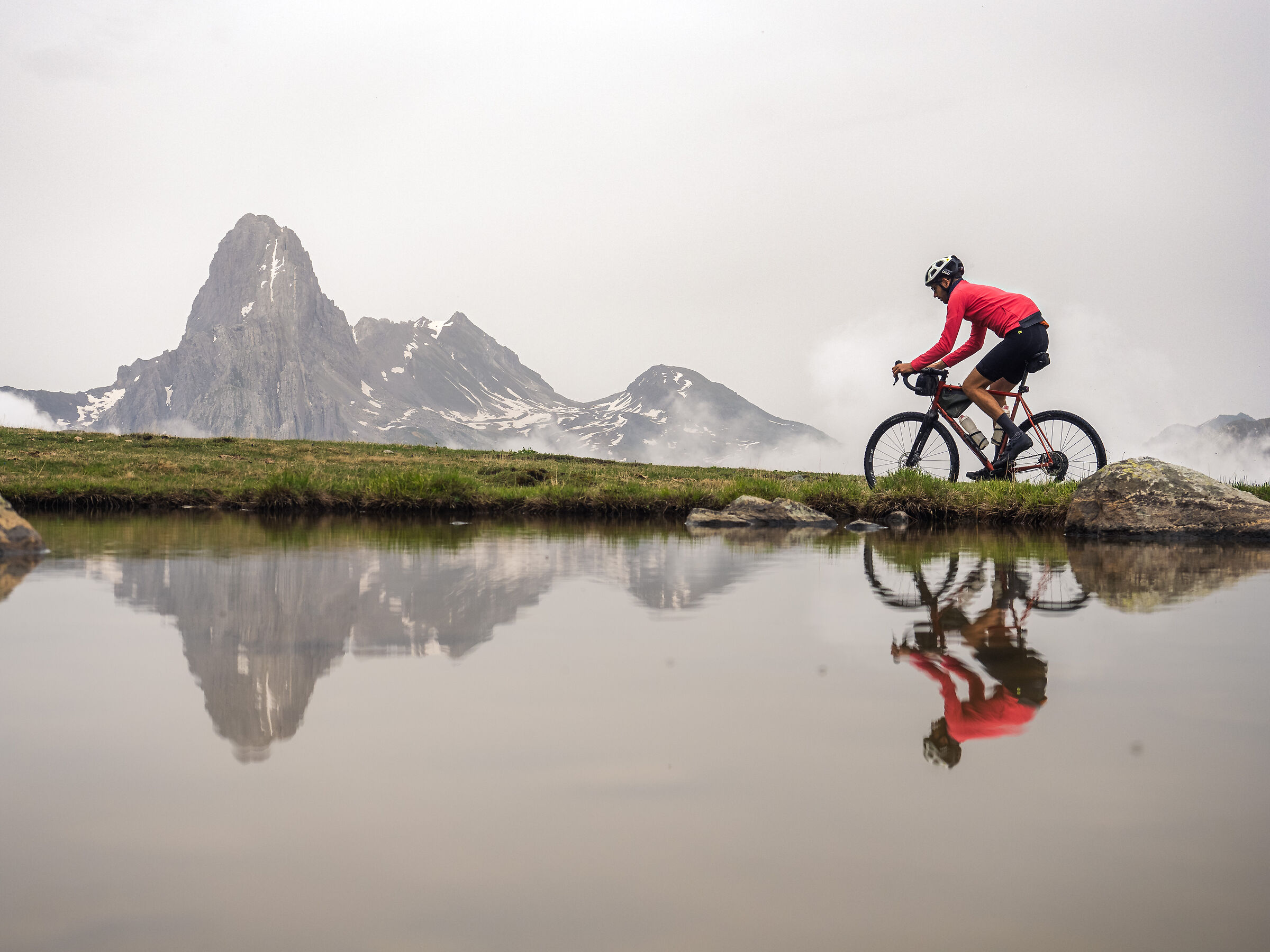 Mountain gravel exploration - gardetta 06.24