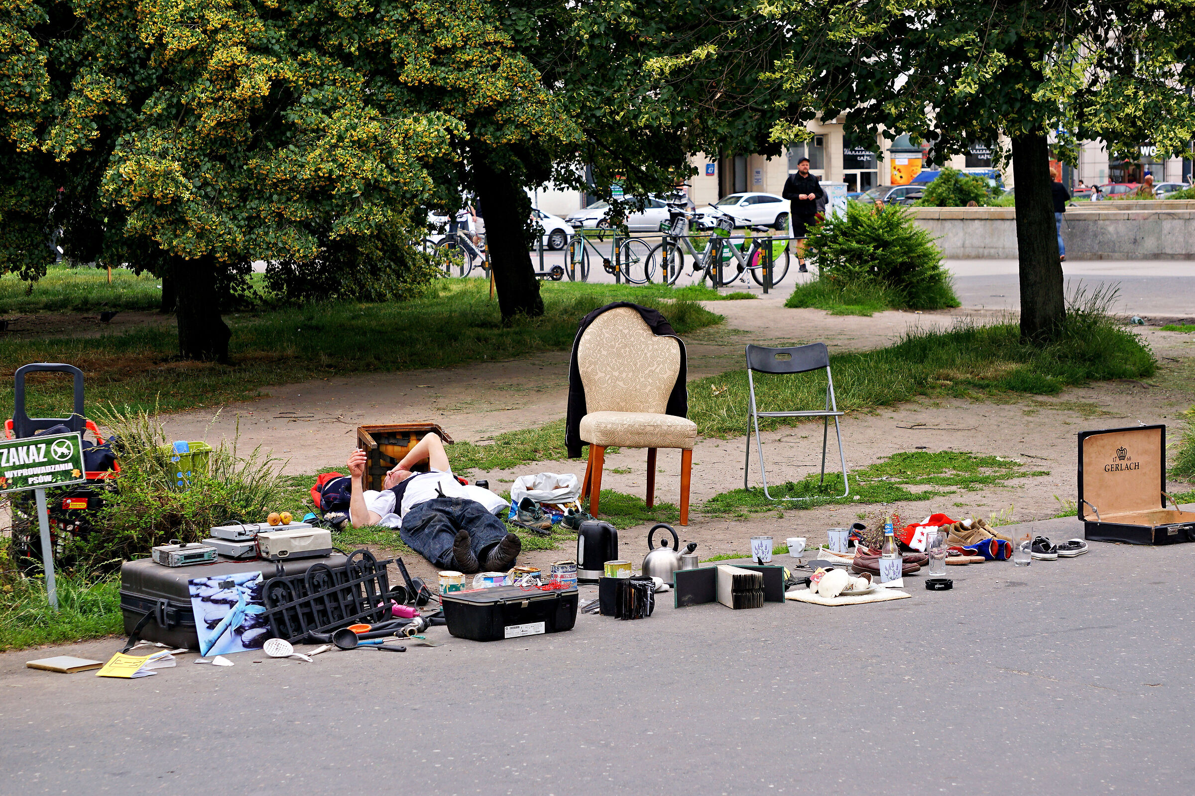 Offerta commerciale vicino alla stazione della metropolitana...