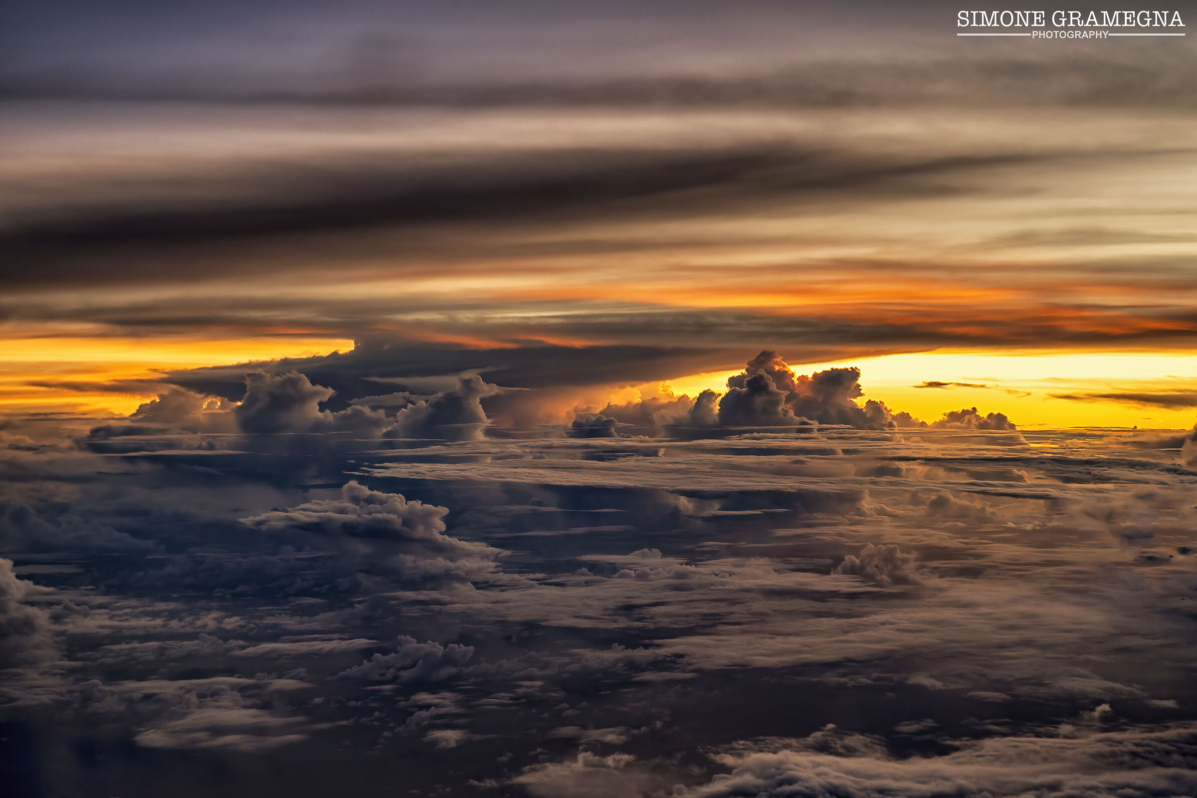 Tramonto sull'Oceano Atlantico del Sud