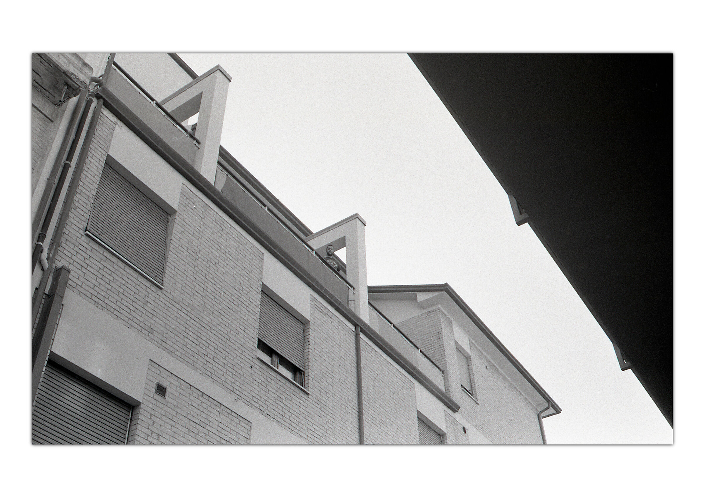 Walking with my Rollei35