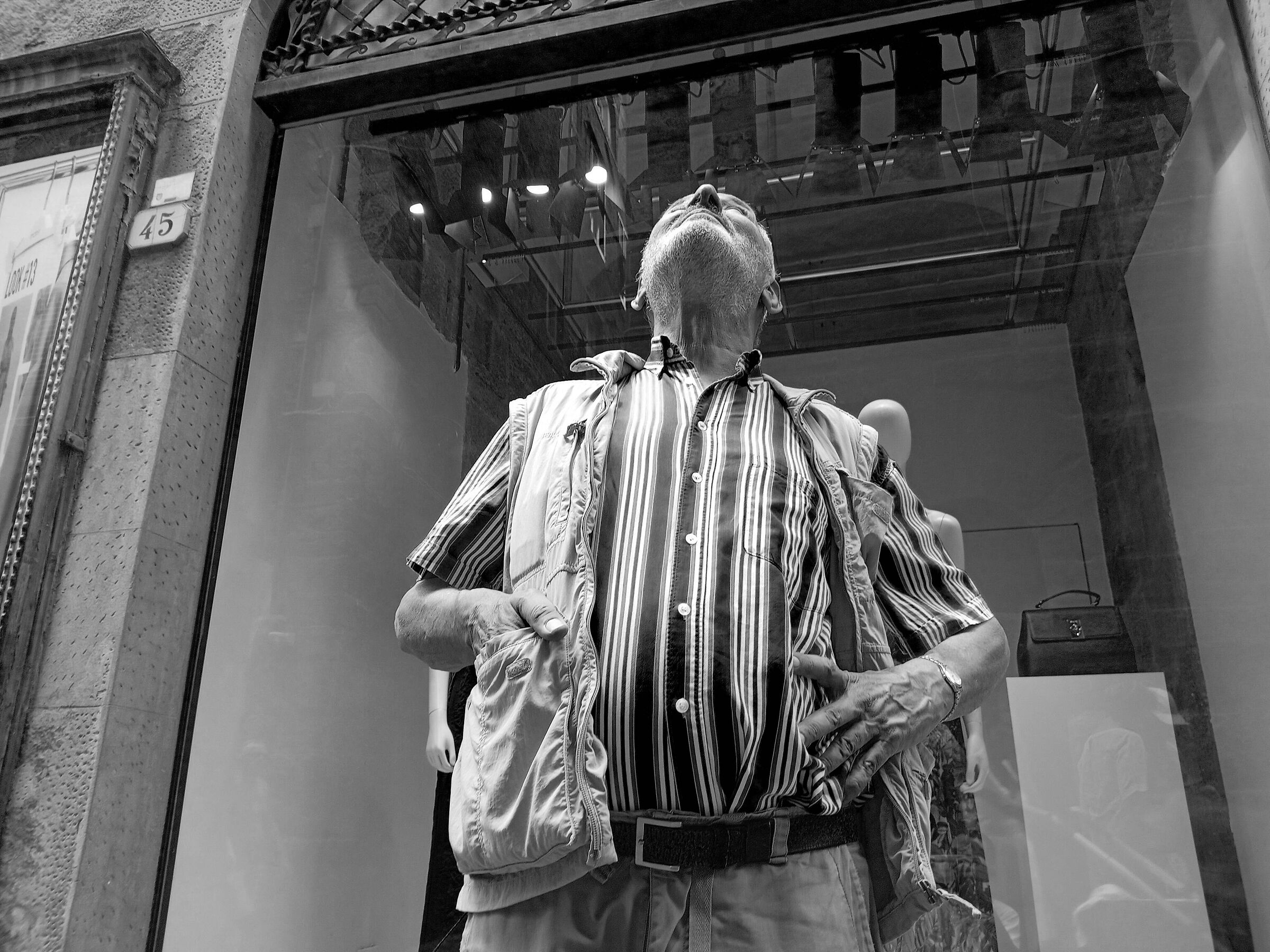 "guardate,lassù nel cielo!"