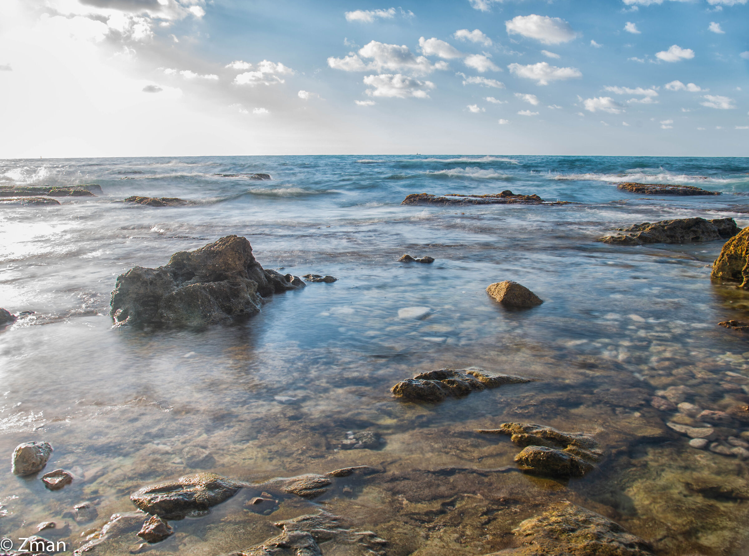 Spiaggia rocciosa di Cornicione