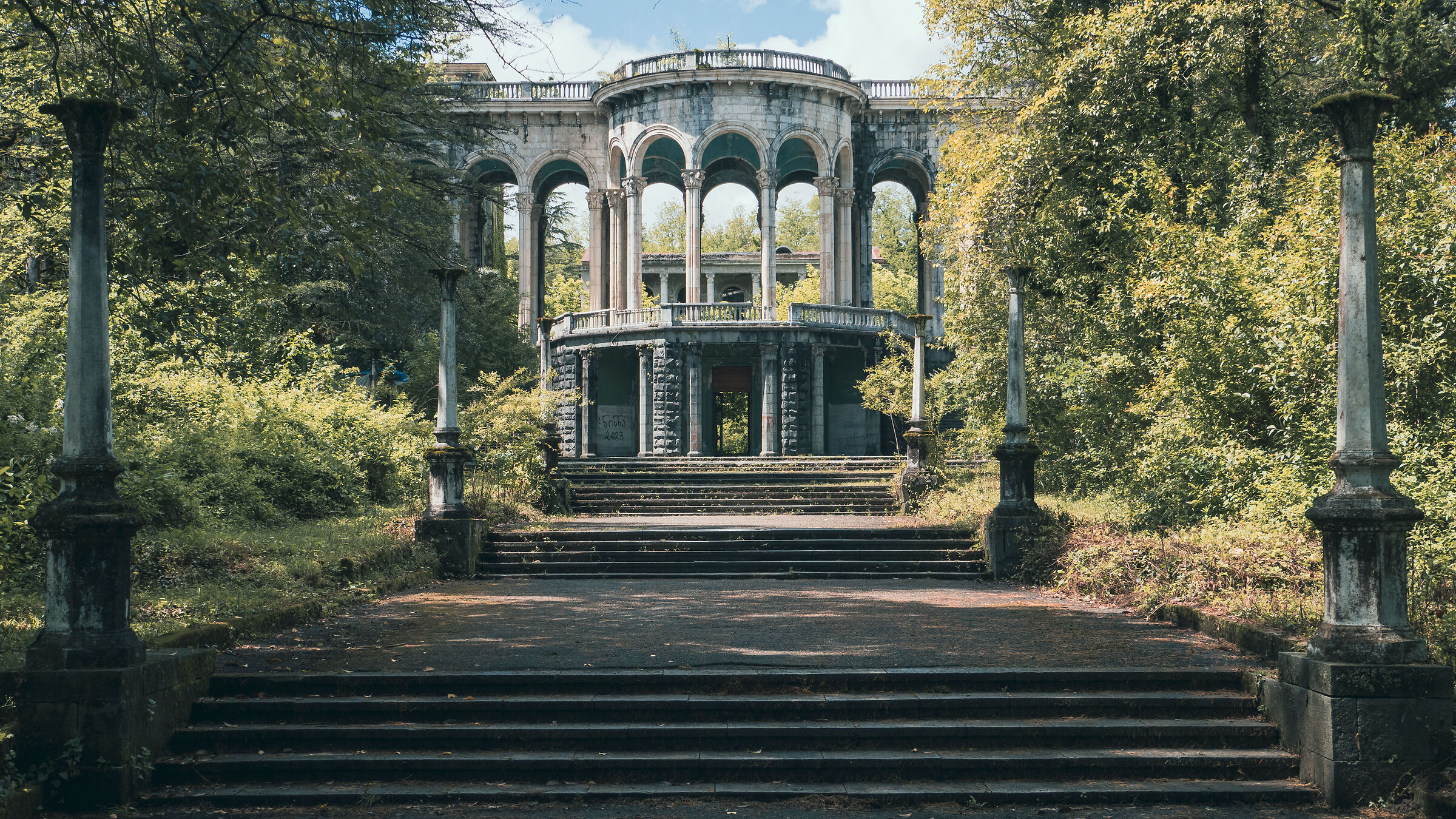 The entrance to the Medea sanatorium