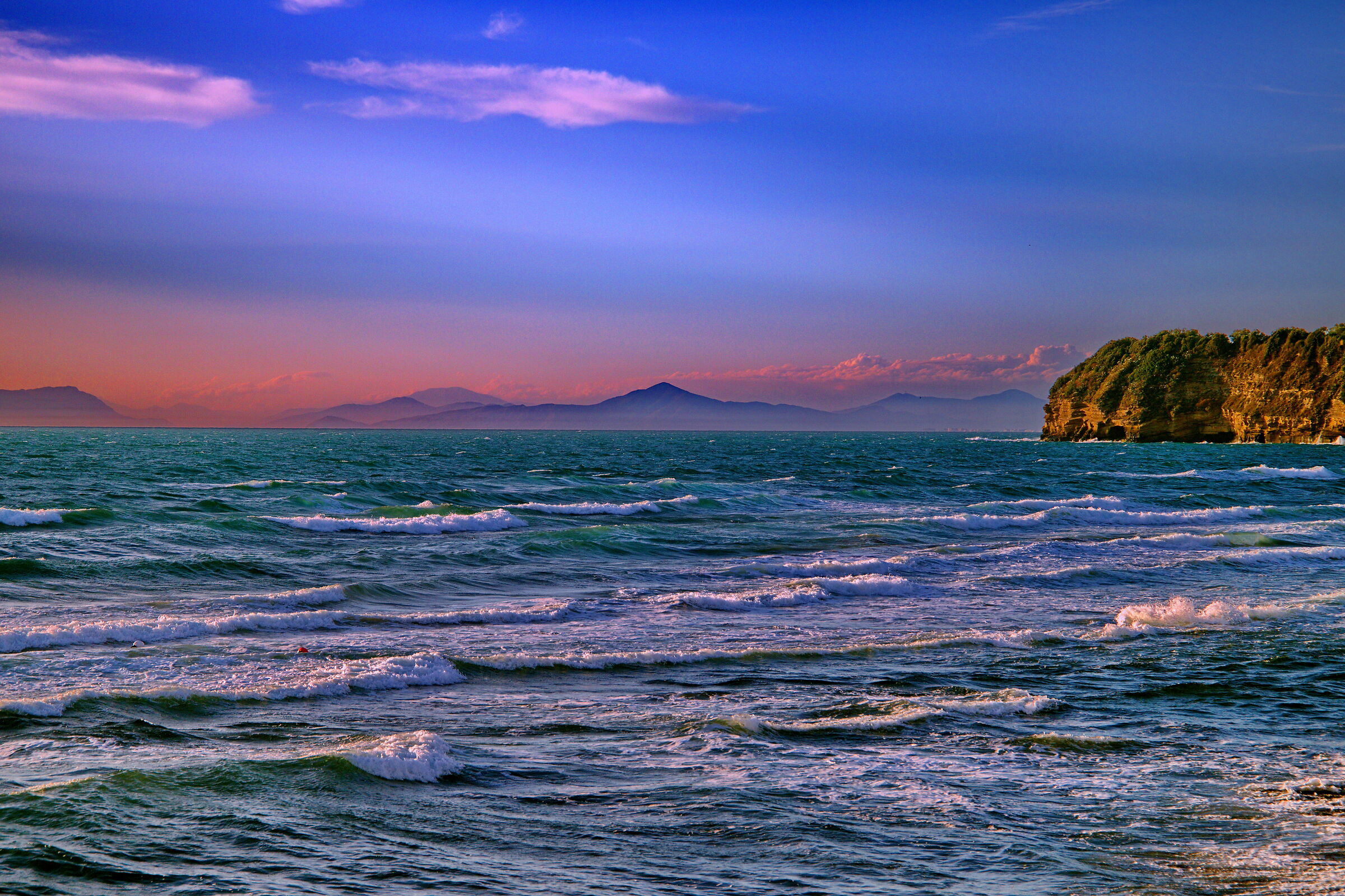 Procida e i suoni colorati del mare