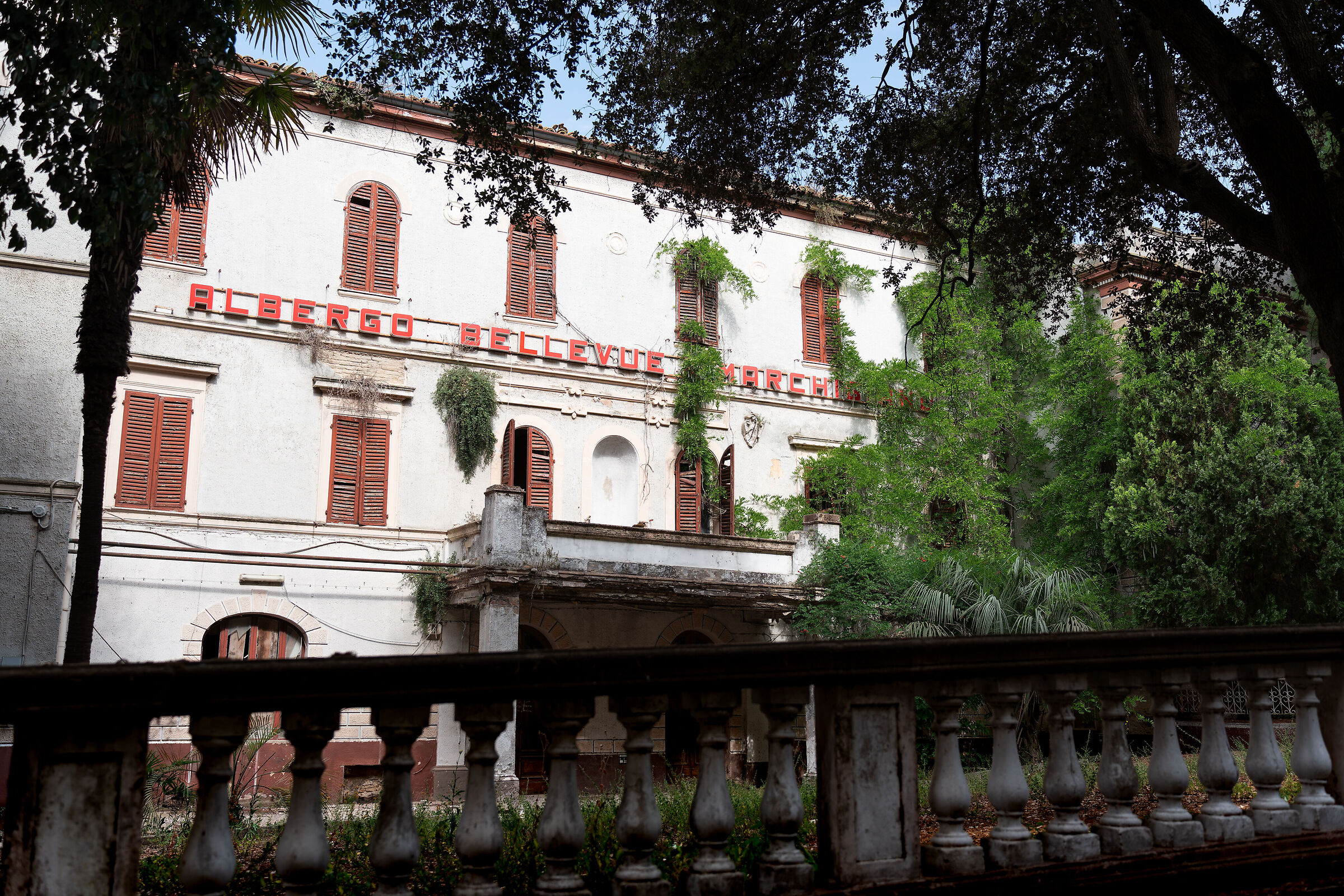Loreto - the abandoned hotel