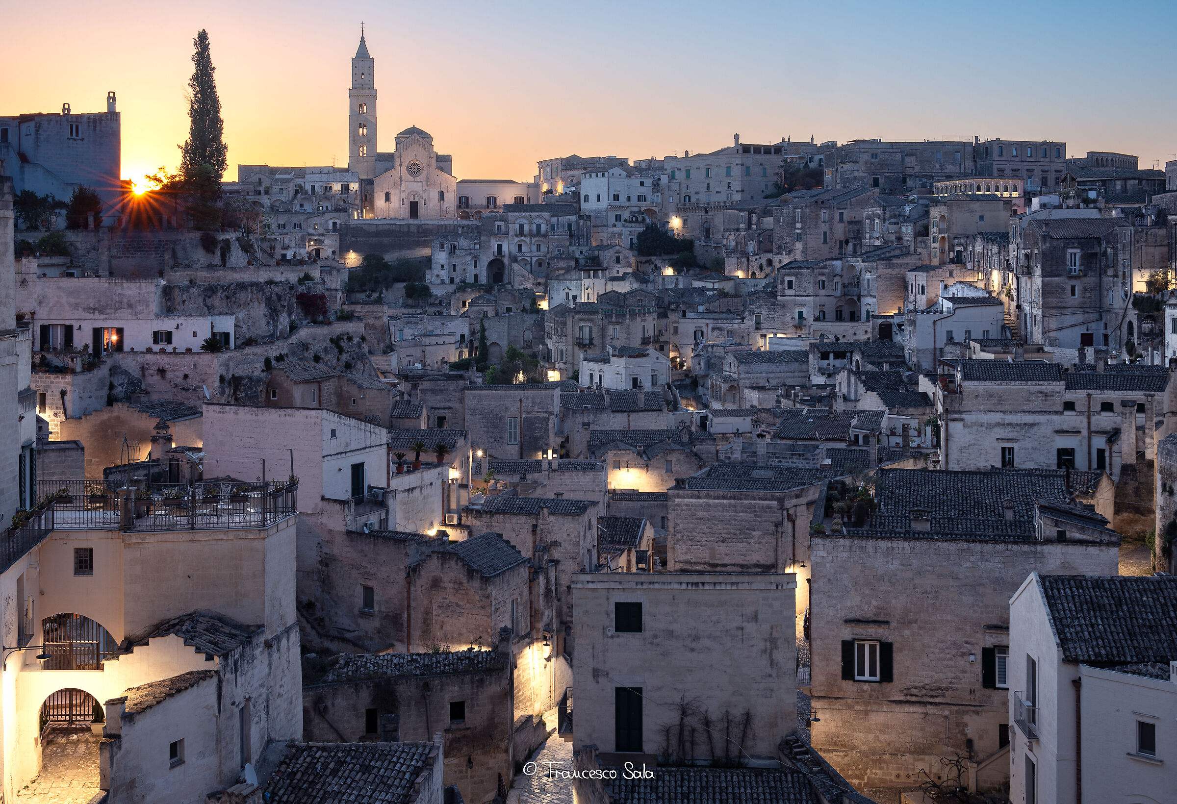 Alba su Matera