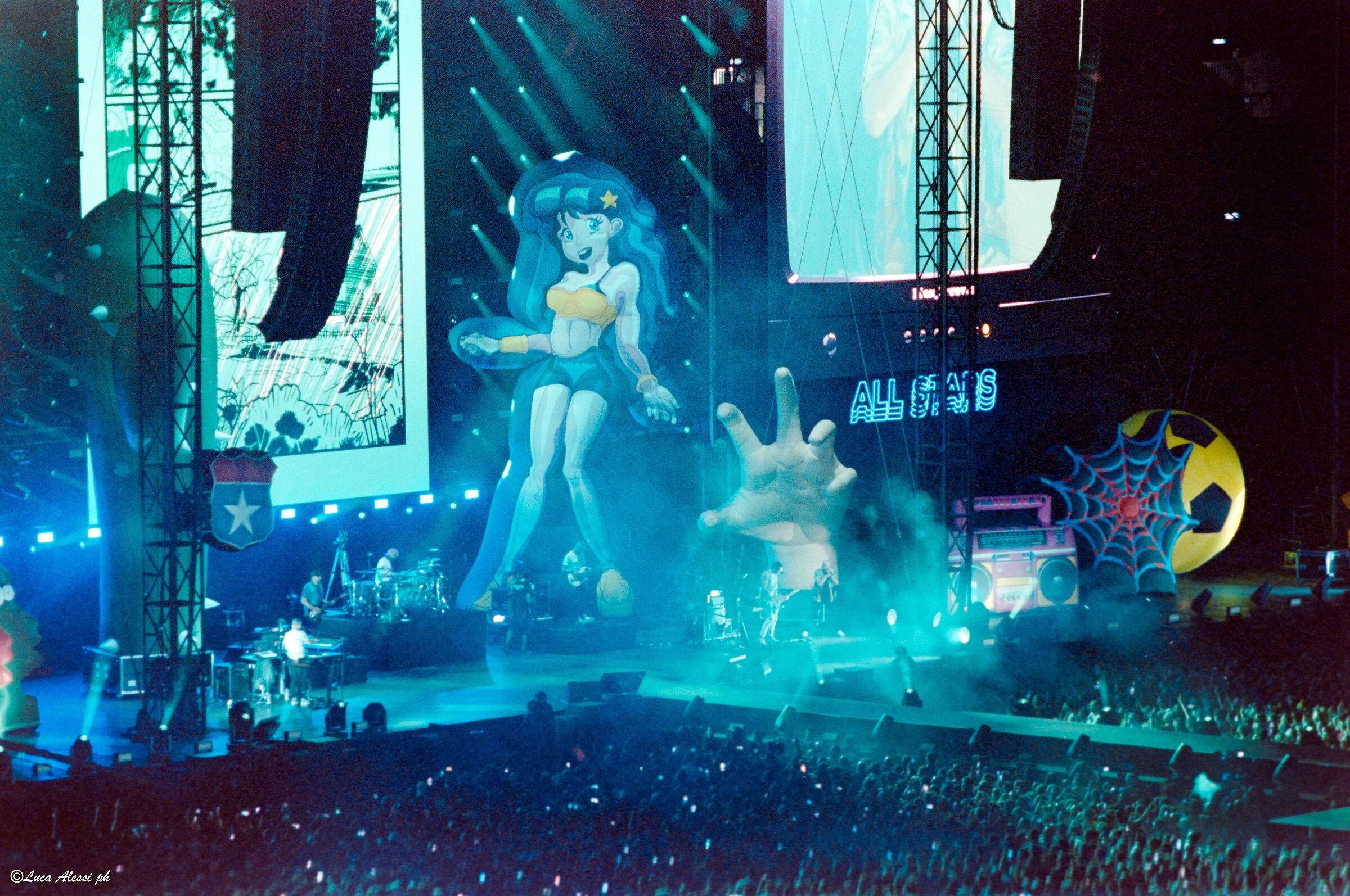 Max Pezzali in concert