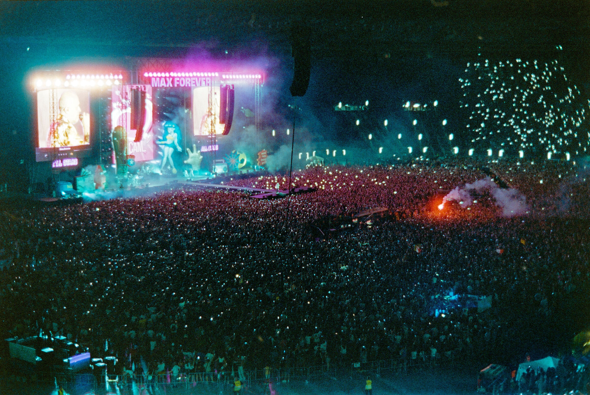 Max Pezzali in concert