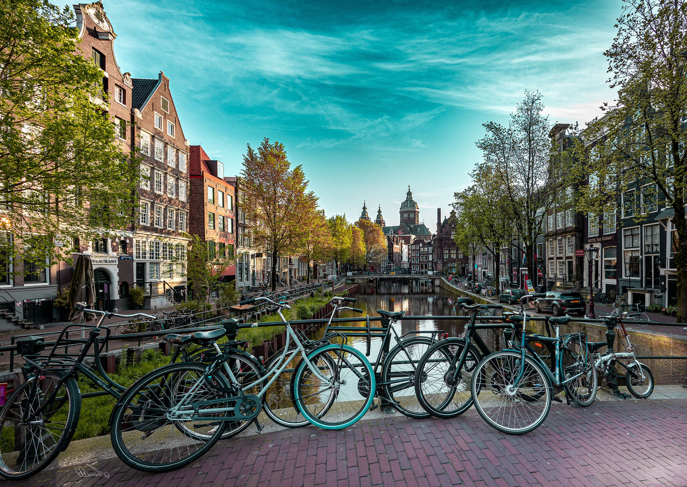Essence Amsterdam
